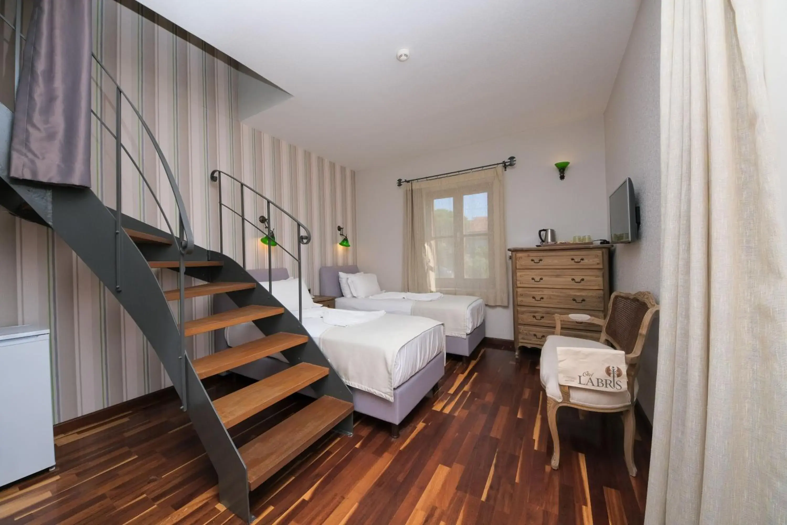 Duplex family Suite with balcony in Cunda Labris Hotel Duplex family Suite with balcony in Cunda Labris Hotel