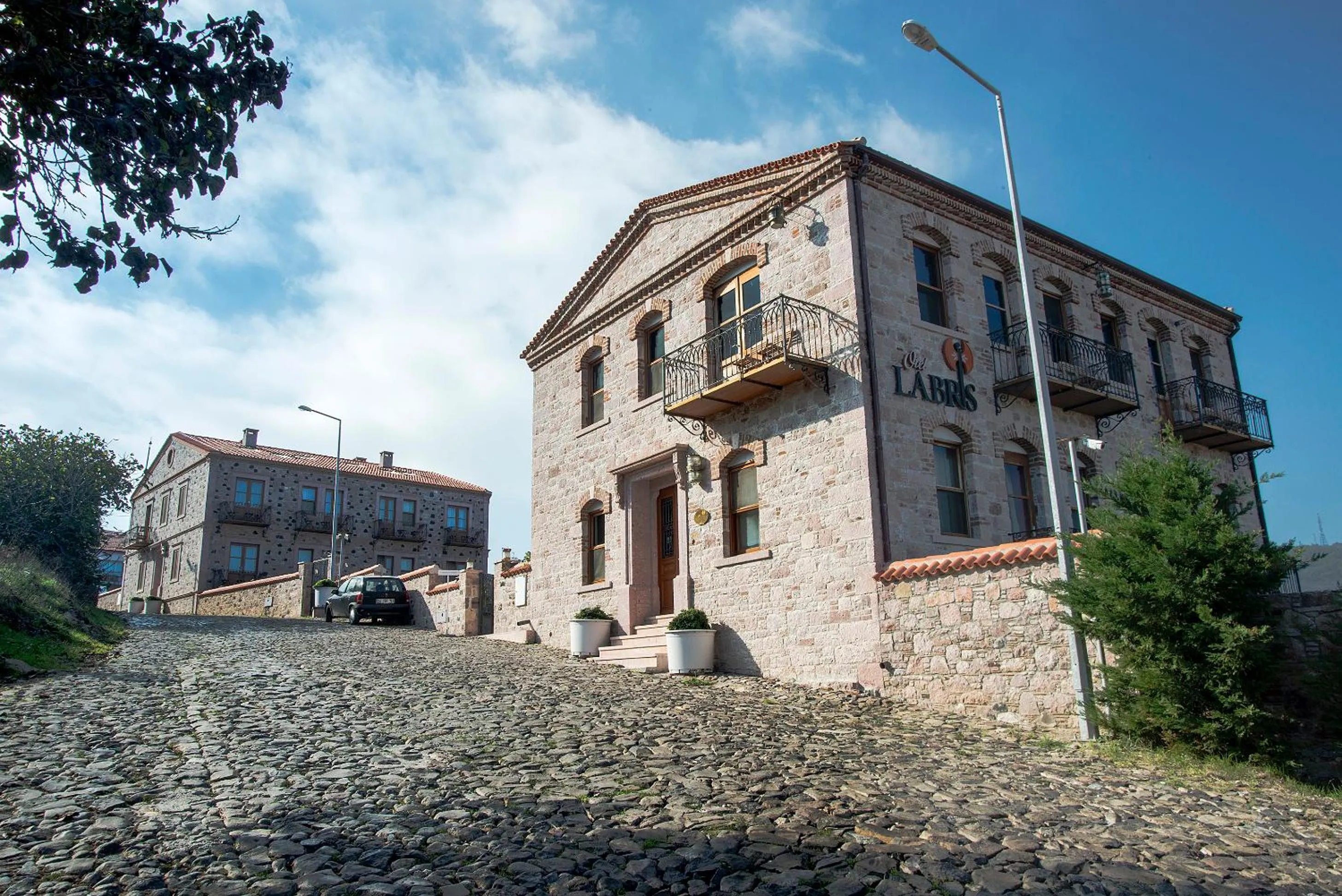 Facade/entrance in Cunda Labris Hotel
