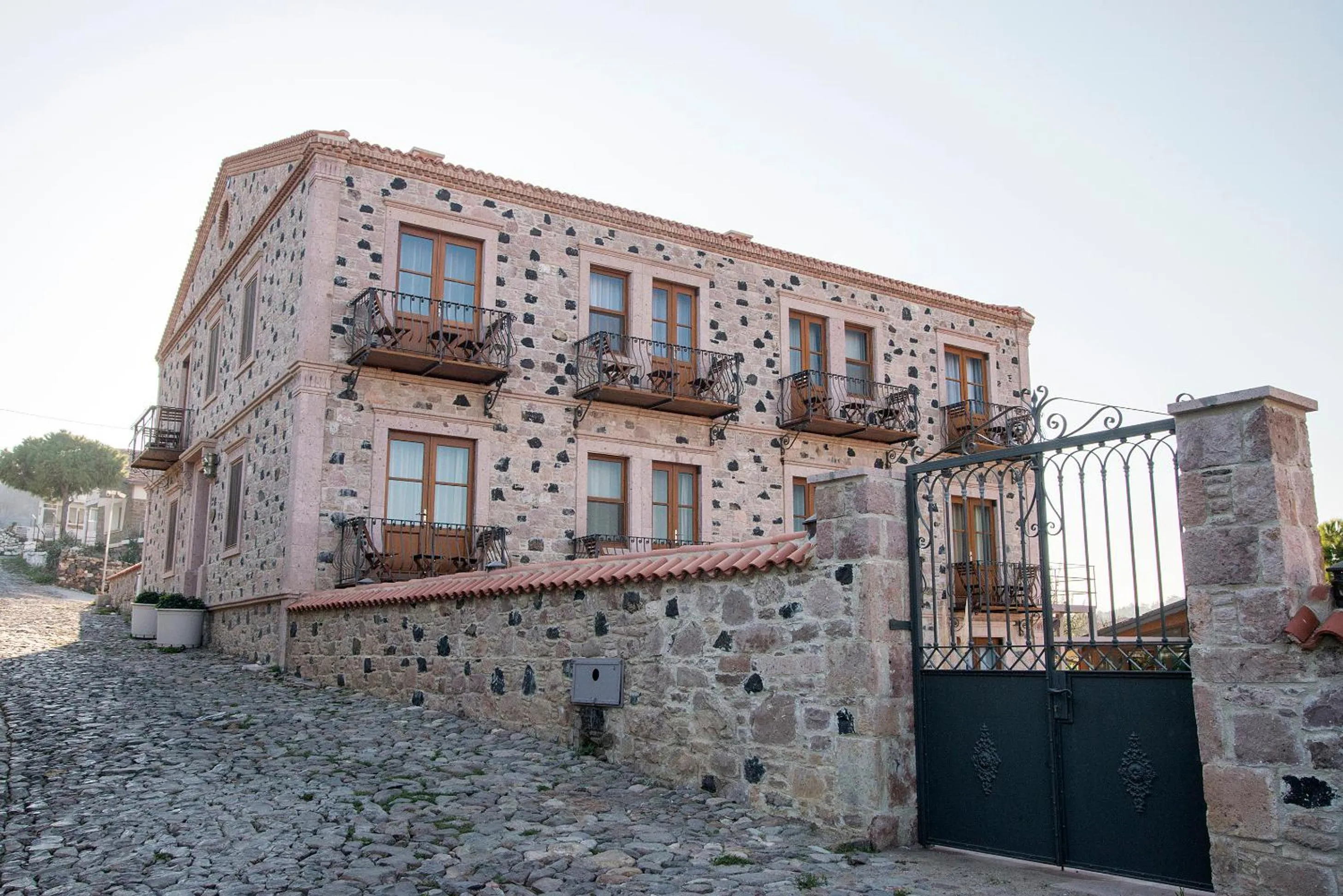 Facade/entrance in Cunda Labris Hotel