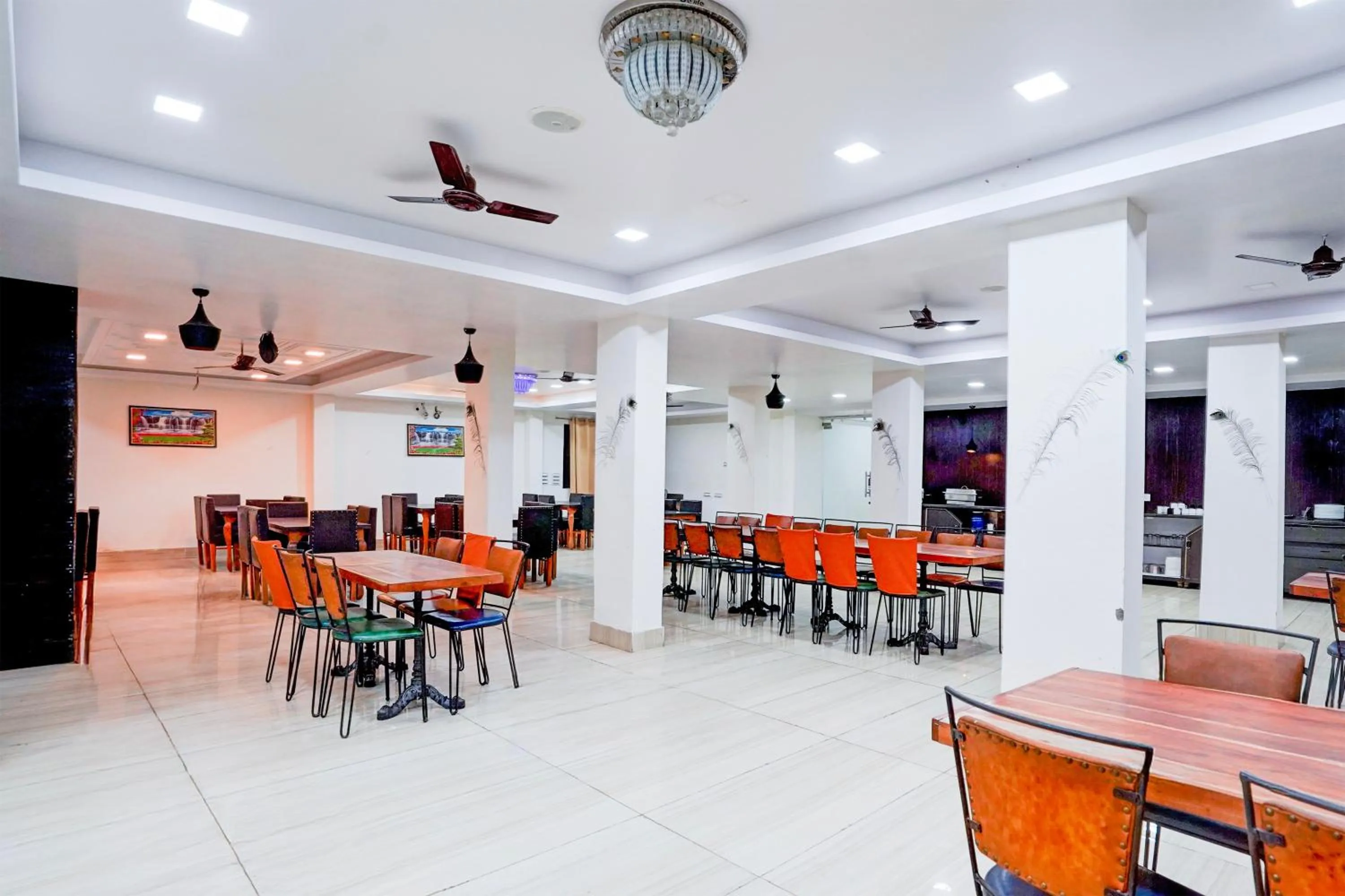 Lobby or reception in Super Townhouse Mall Road Near Library Chowk