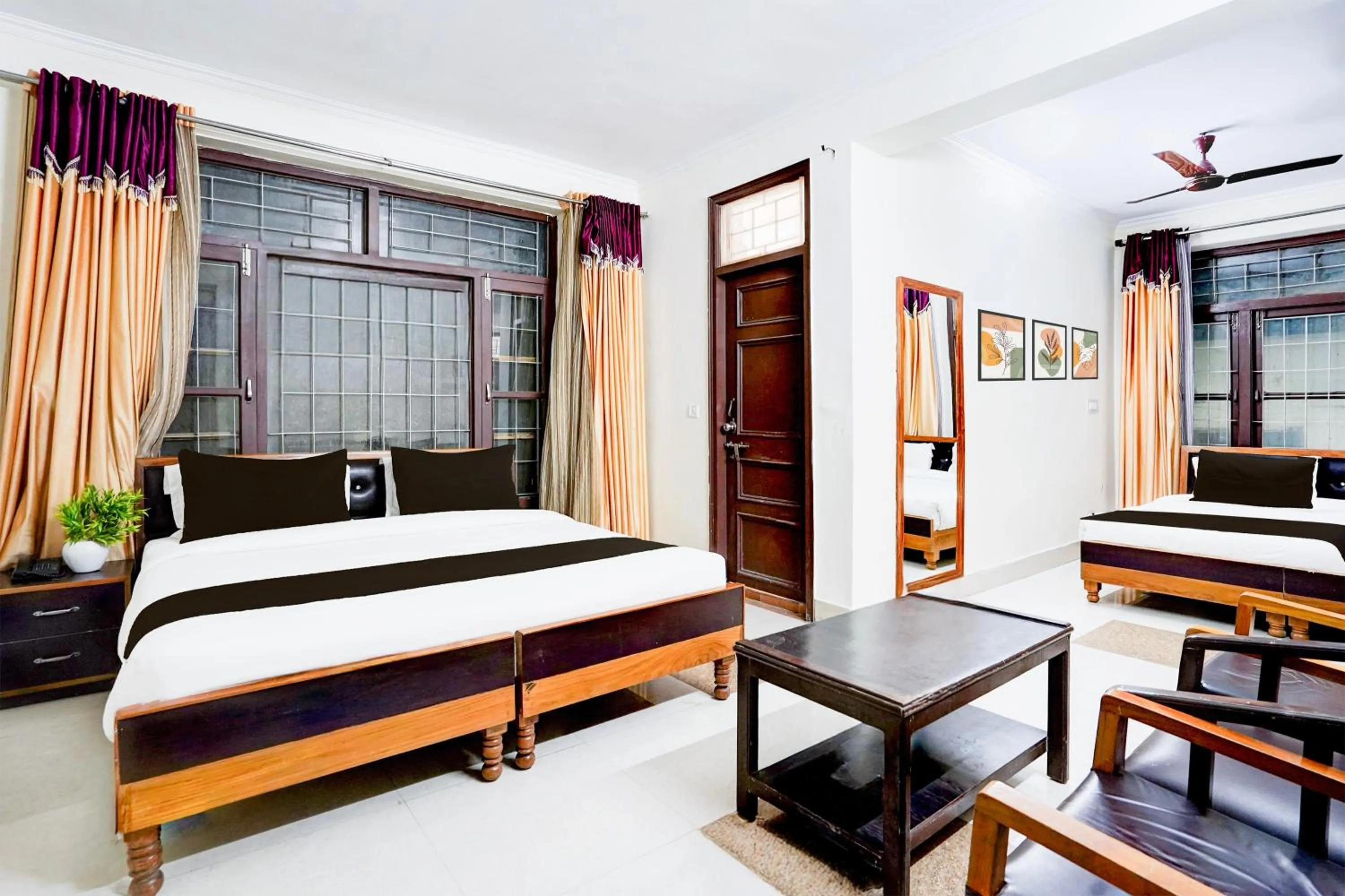 Bedroom, Bed in Super Townhouse Mall Road Near Library Chowk