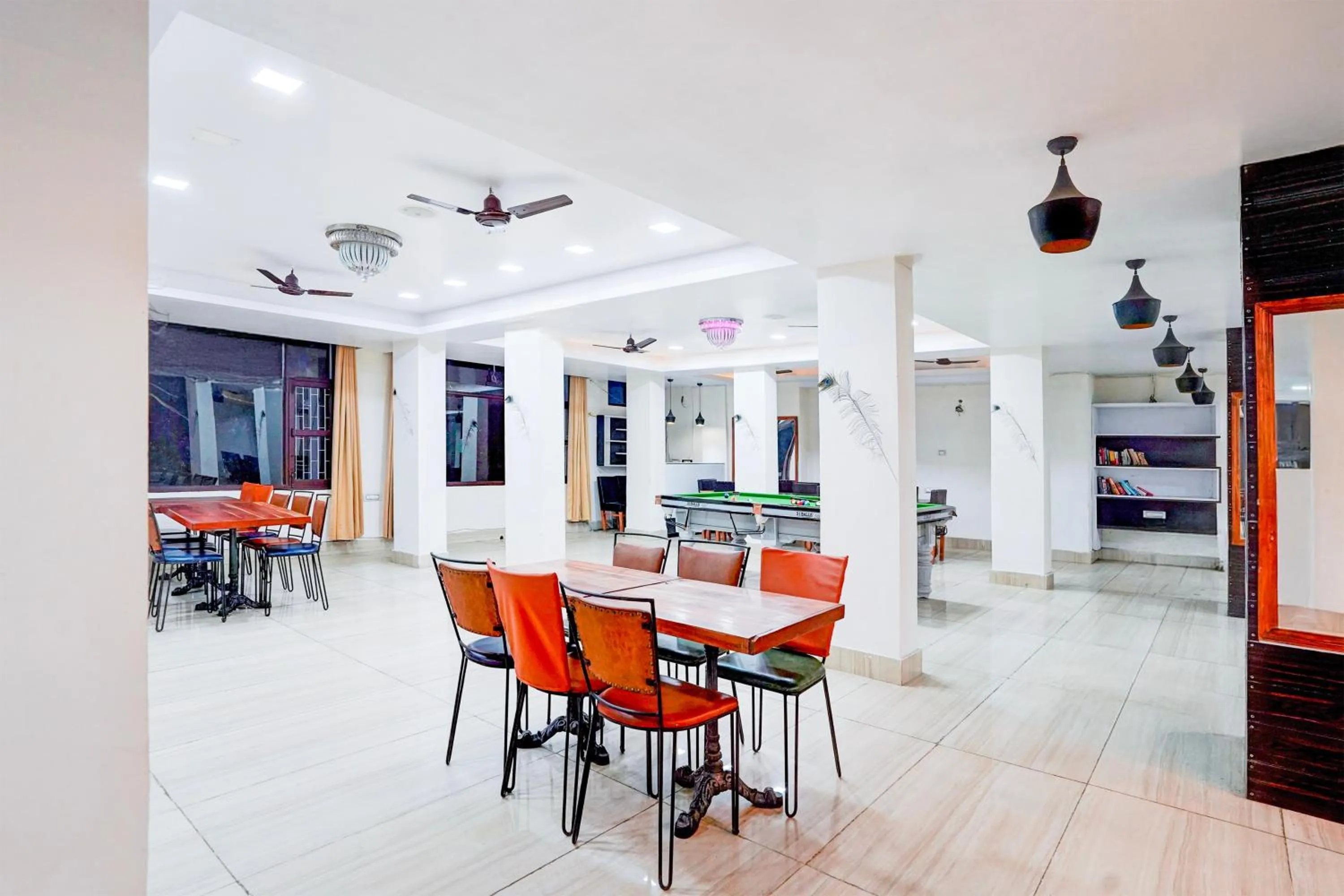 Lobby or reception in Super Townhouse Mall Road Near Library Chowk