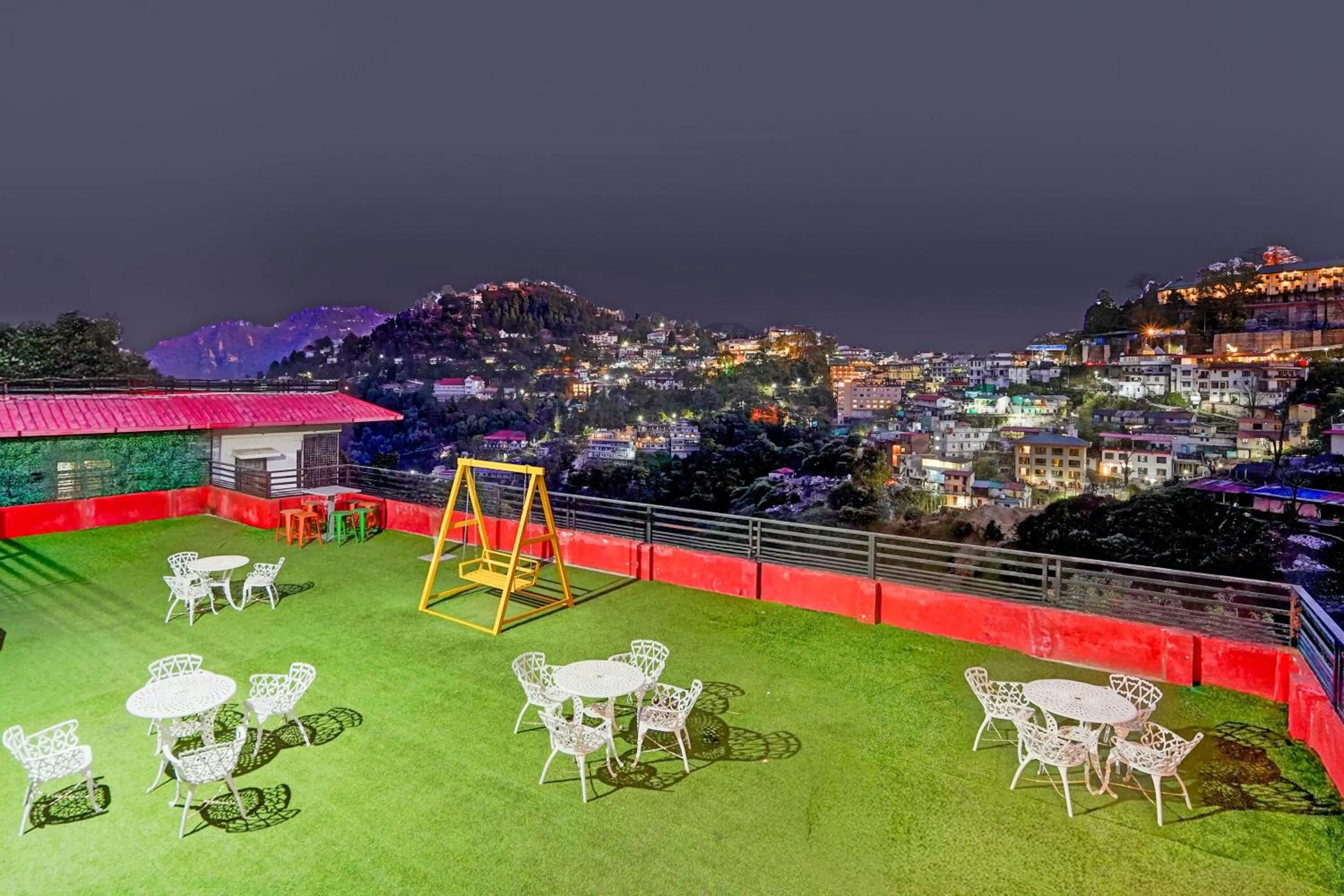 Lobby or reception in Super Townhouse Mall Road Near Library Chowk