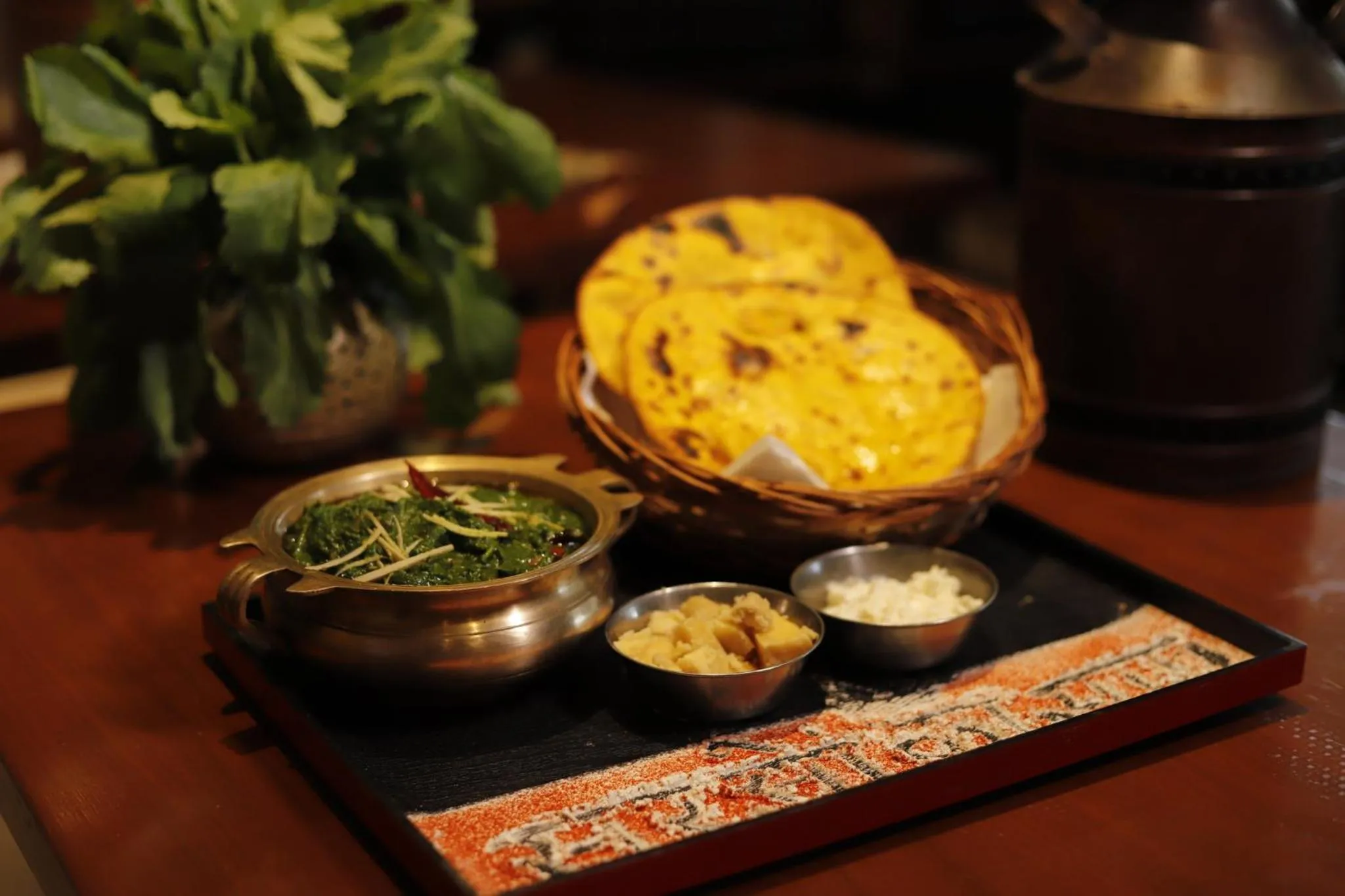 Restaurant/places to eat in Holiday Inn Jaipur City Centre by IHG