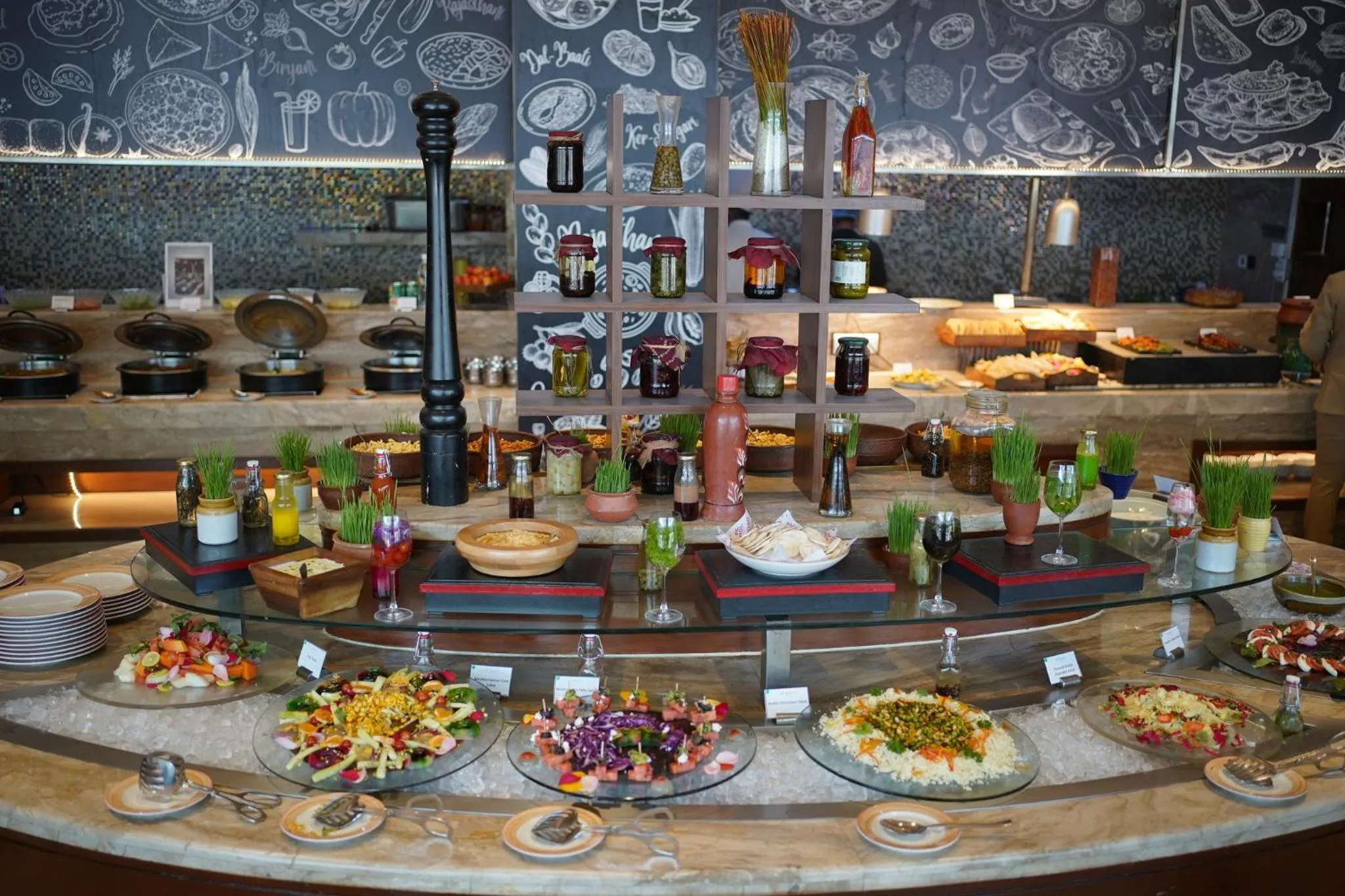 Restaurant/places to eat in Holiday Inn Jaipur City Centre by IHG