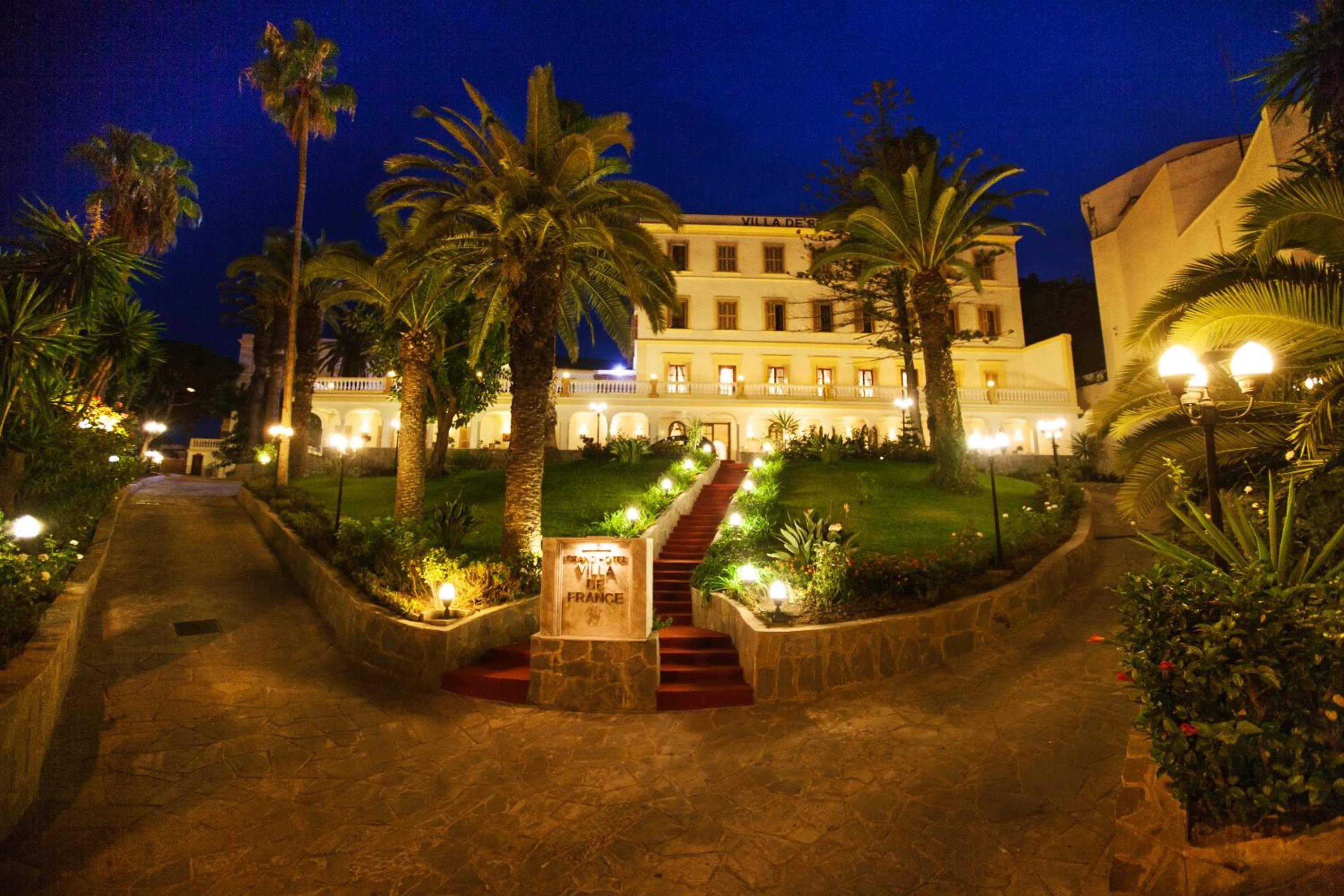 Facade/entrance in Grand Hotel Villa de France