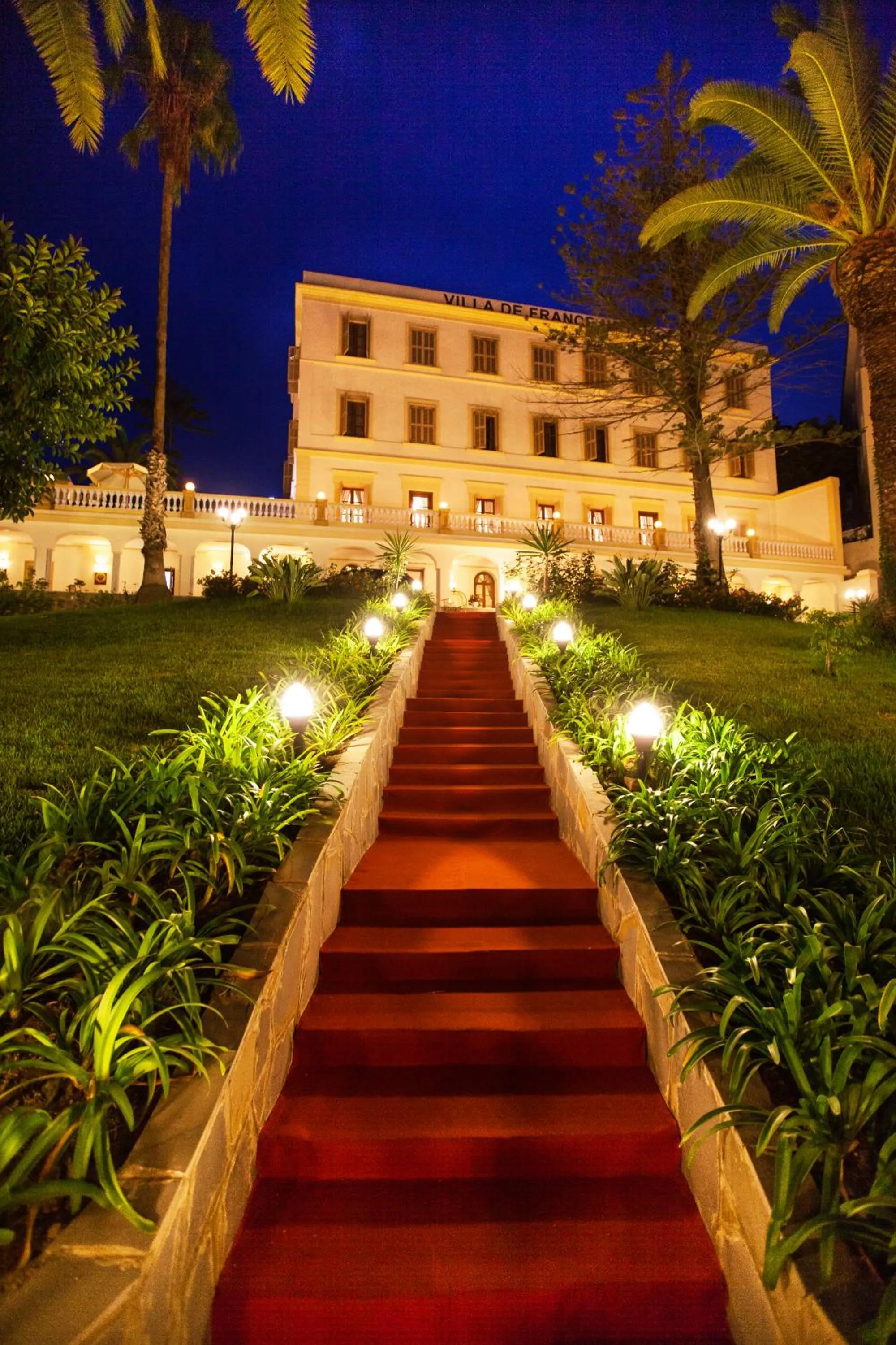 Facade/entrance in Grand Hotel Villa de France