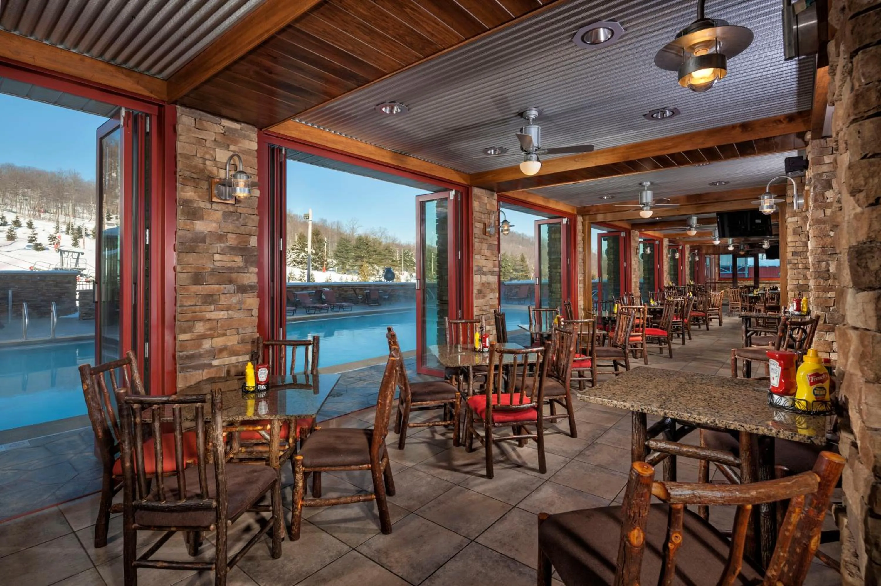 Restaurant/places to eat in Bear Creek Mountain Resort