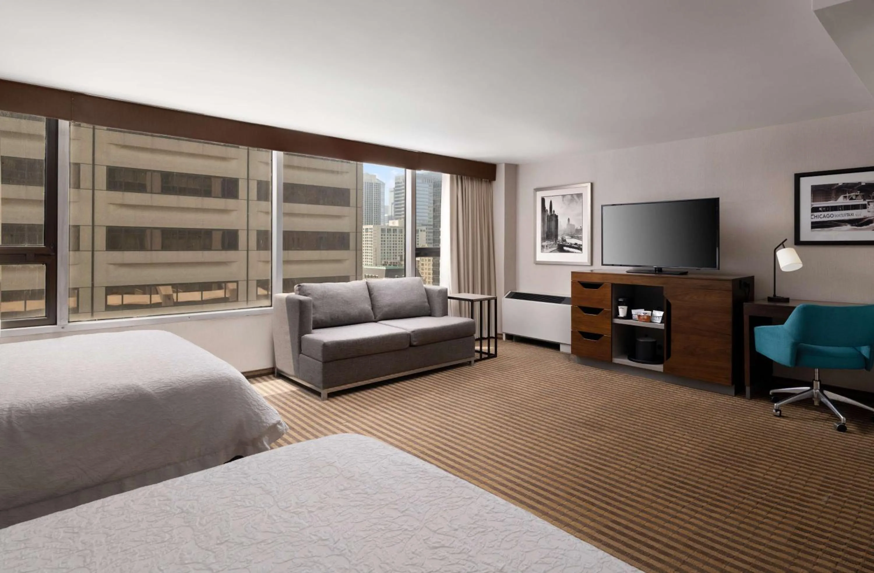 Bedroom, Bed in Hampton Inn Chicago Downtown/Magnificent Mile