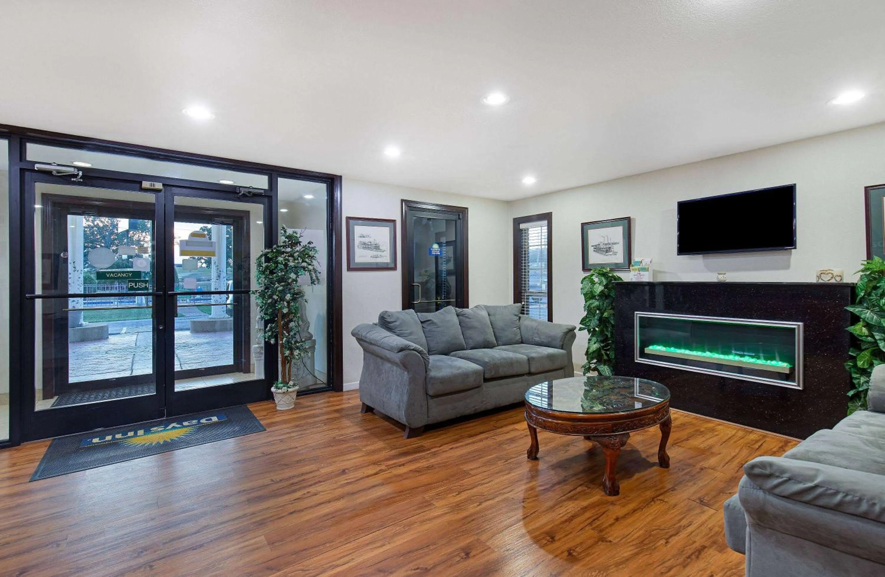 Lobby or reception in Days Inn by Wyndham Savannah