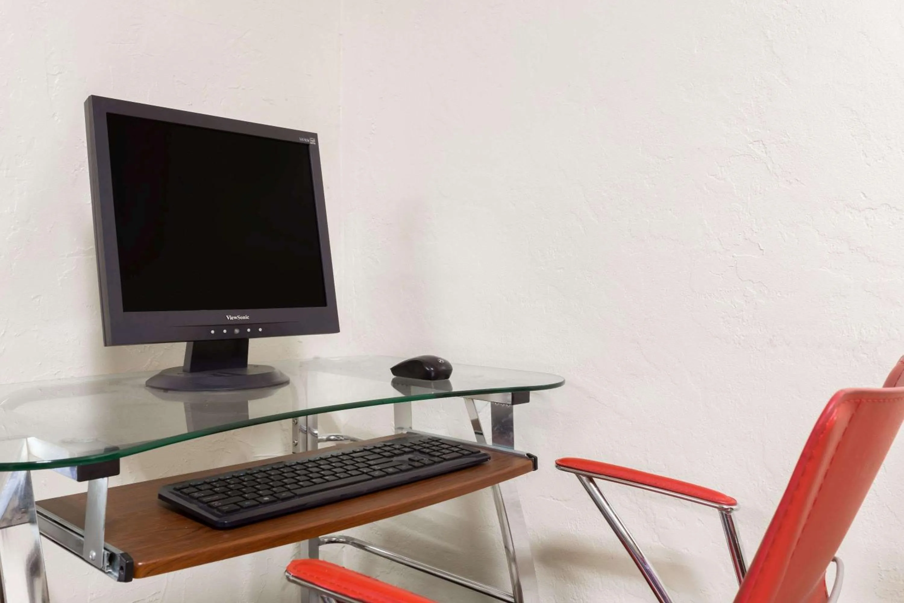 On site in Super 8 by Wyndham Shelton