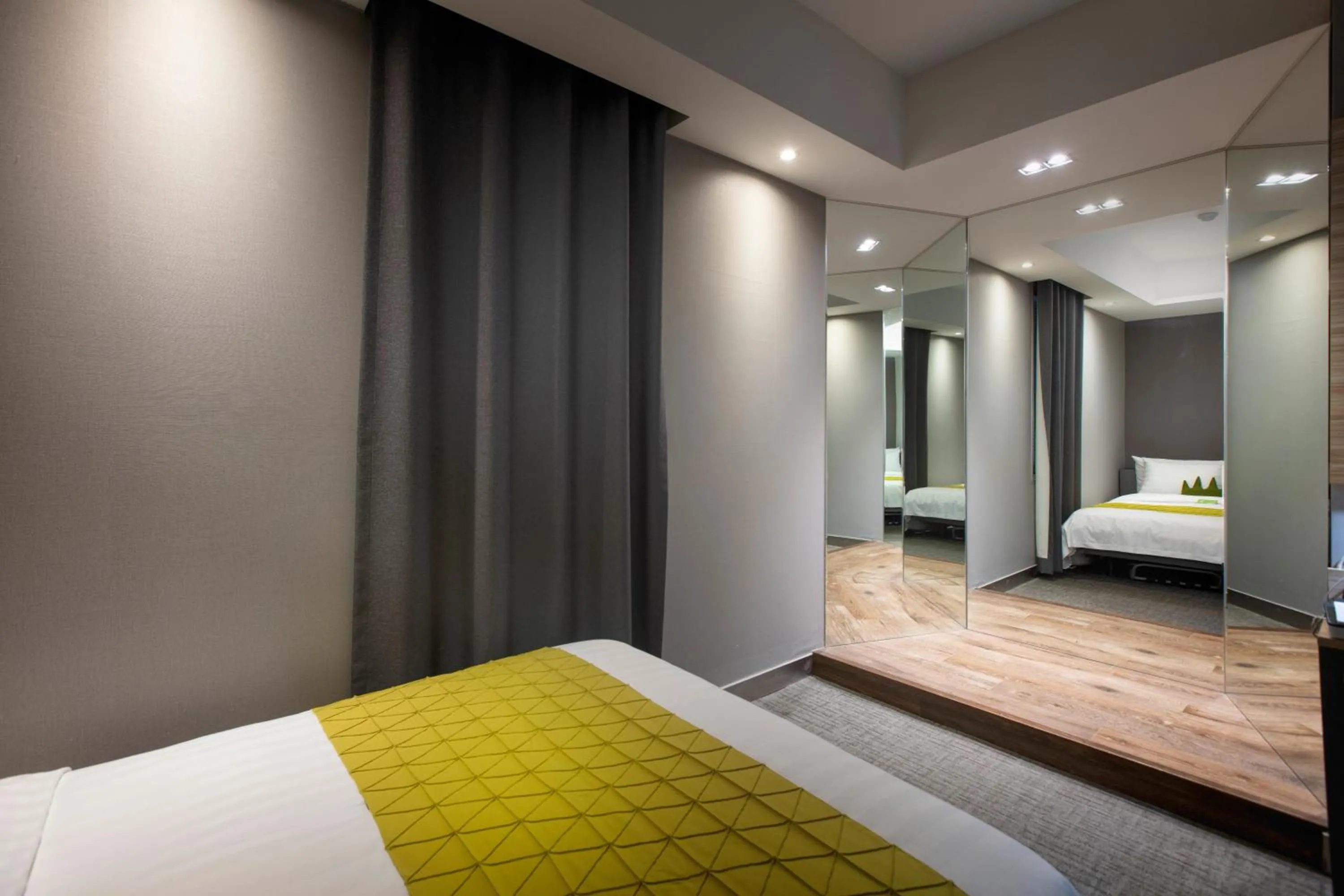 Bedroom, Bed in Metro Hotel Myeongdong