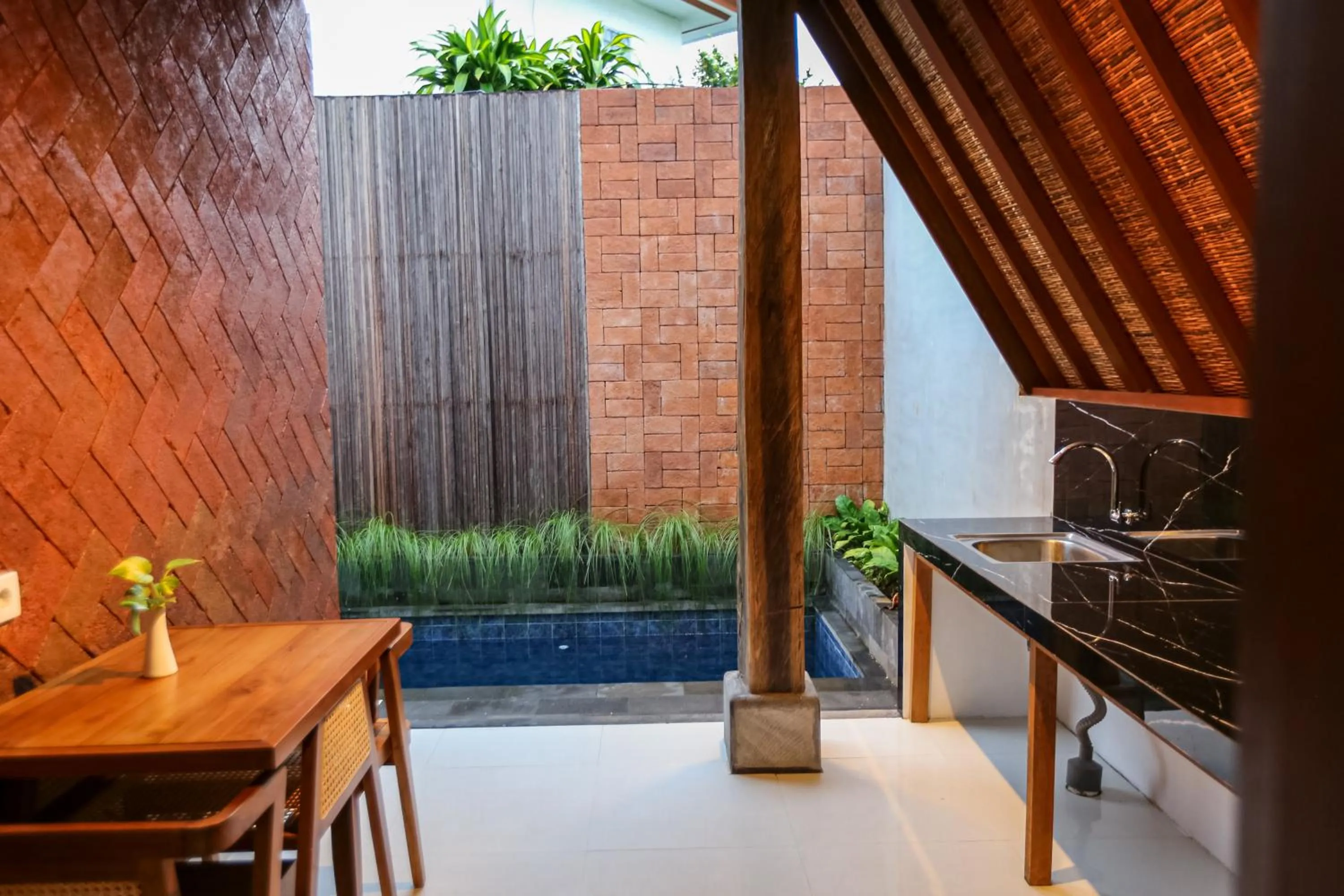 Dining area in Louto Dmell Villa & Deluxe