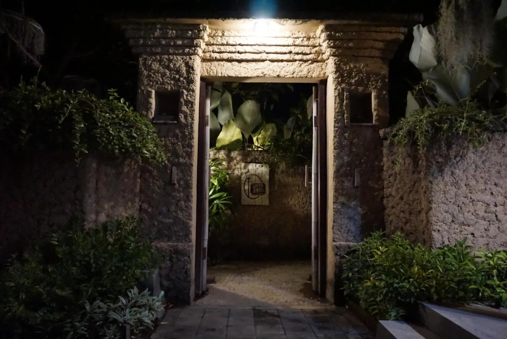 Facade/entrance in Louto Dmell Villa & Deluxe