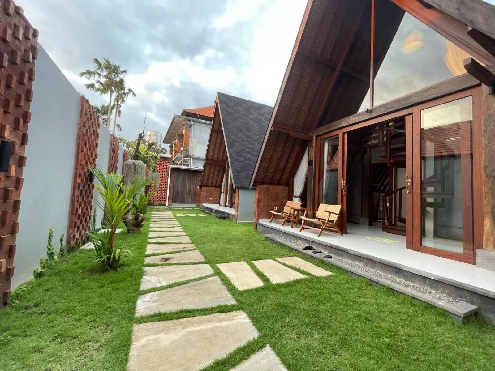 Property building in Louto Dmell Villa & Deluxe