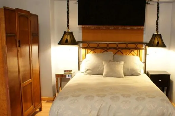 Bed in Fountainview Inn