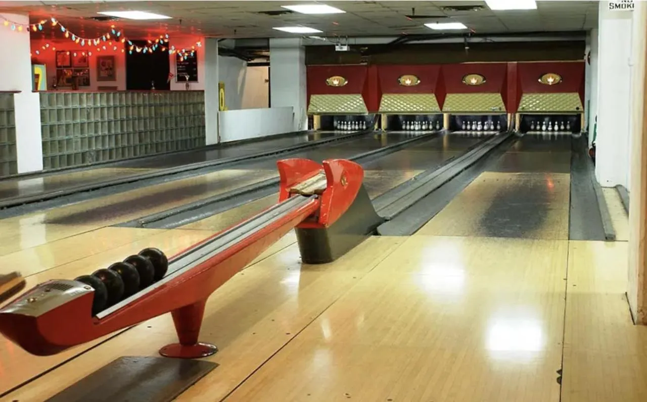 Bowling in Fountainview Inn
