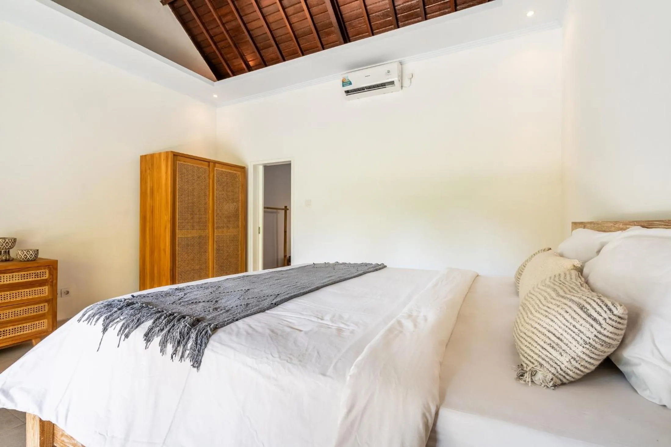 Bed in Jungle Amaranth Villa Canggu - Exclusive 3BR Retreat with Pool, Modern Amenities and Top Location - New Year's Offer
