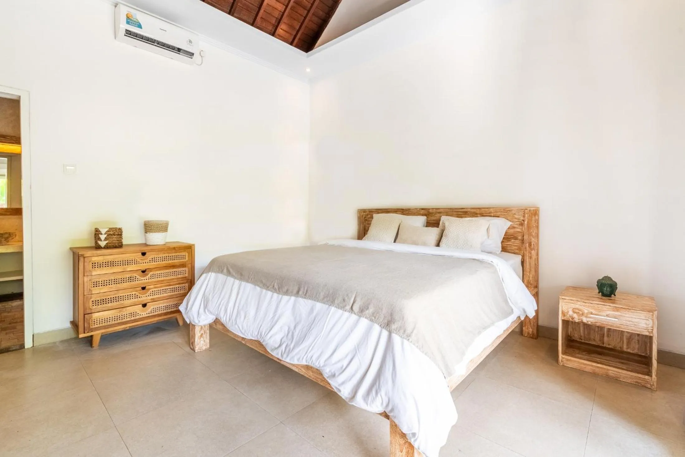 Bed in Jungle Amaranth Villa Canggu - Exclusive 3BR Retreat with Pool, Modern Amenities and Top Location - New Year's Offer