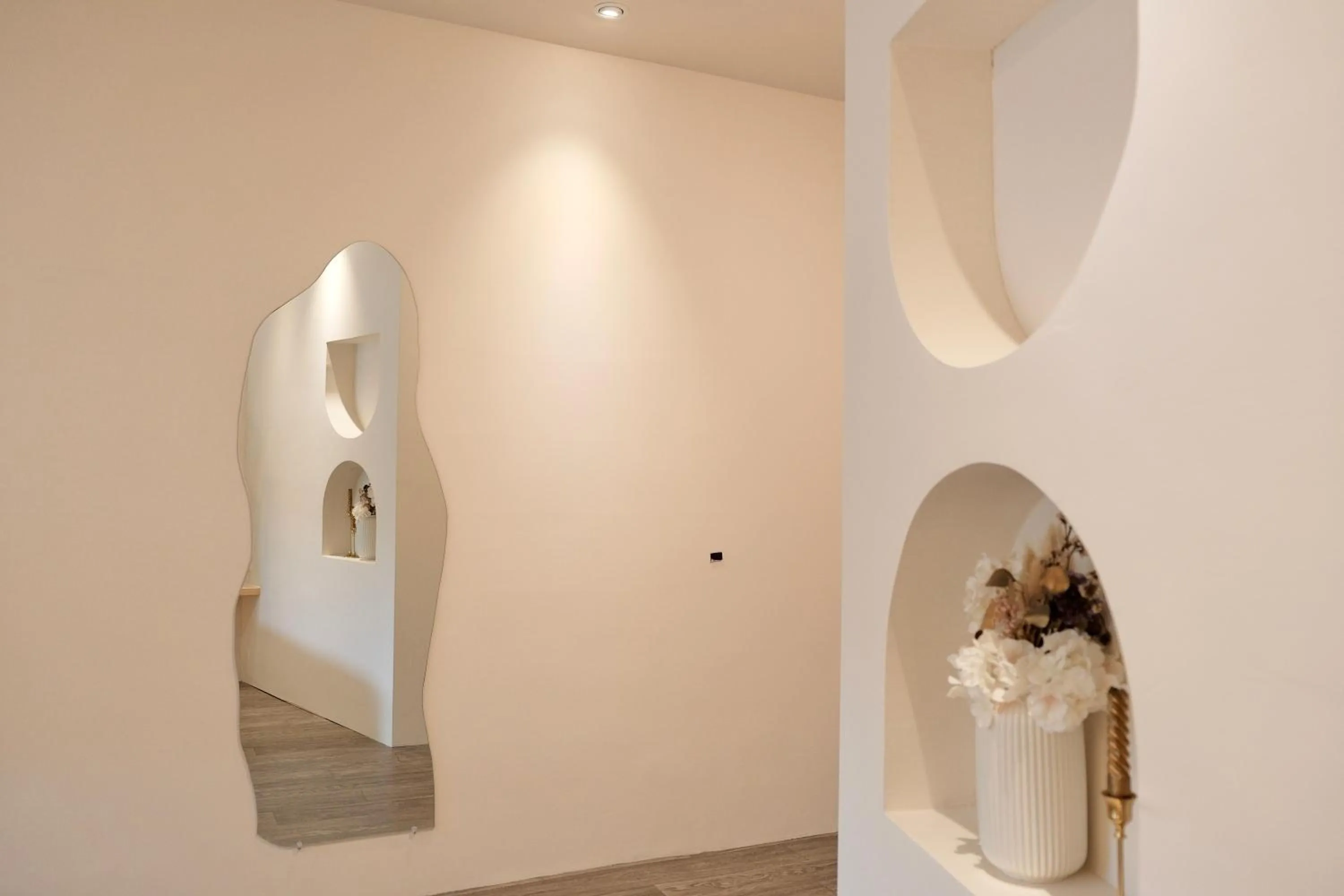 Decorative detail in 愛黏在一起設計師民宿 Lovers BNB