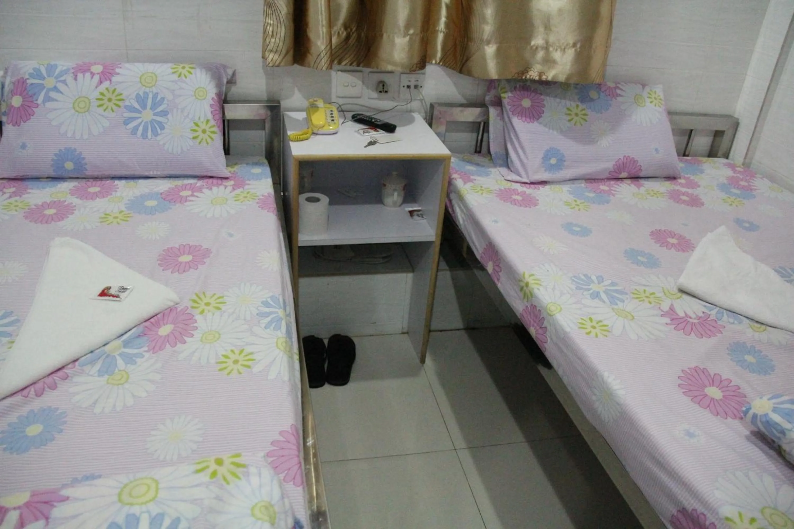 Photo of the whole room, Bed in New Cosmos Hotel