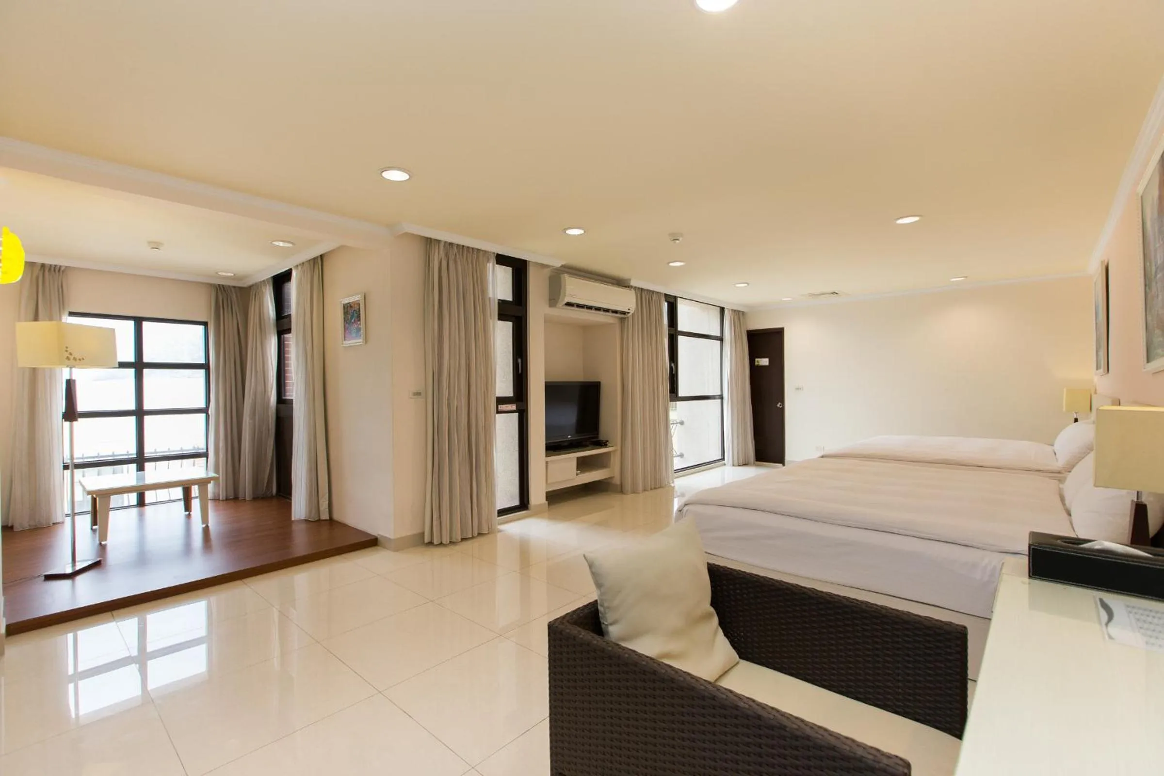 TV and multimedia, Bed in F Hotel - Sanyi