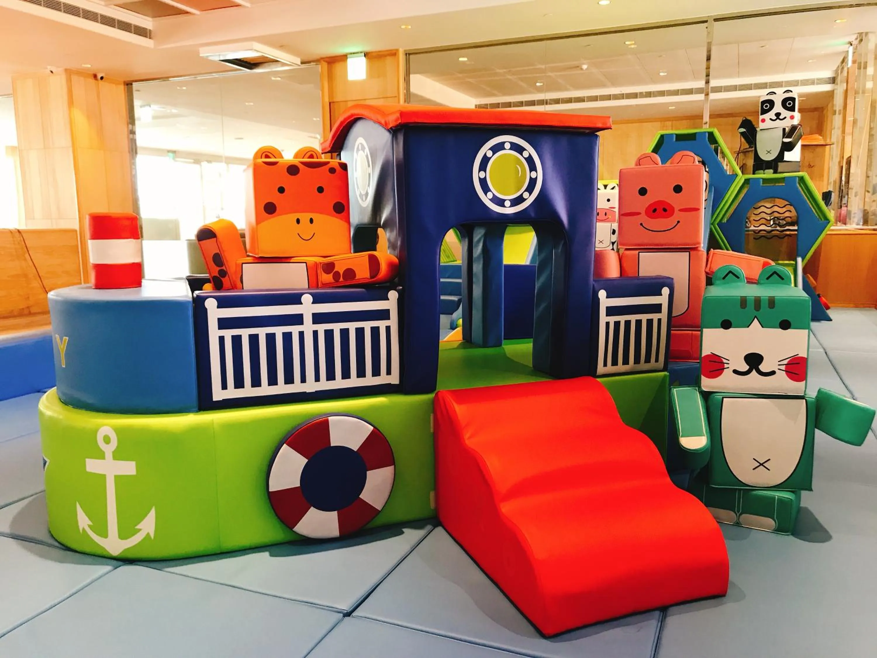 Children play ground in Inhouse Hotel Yehliu