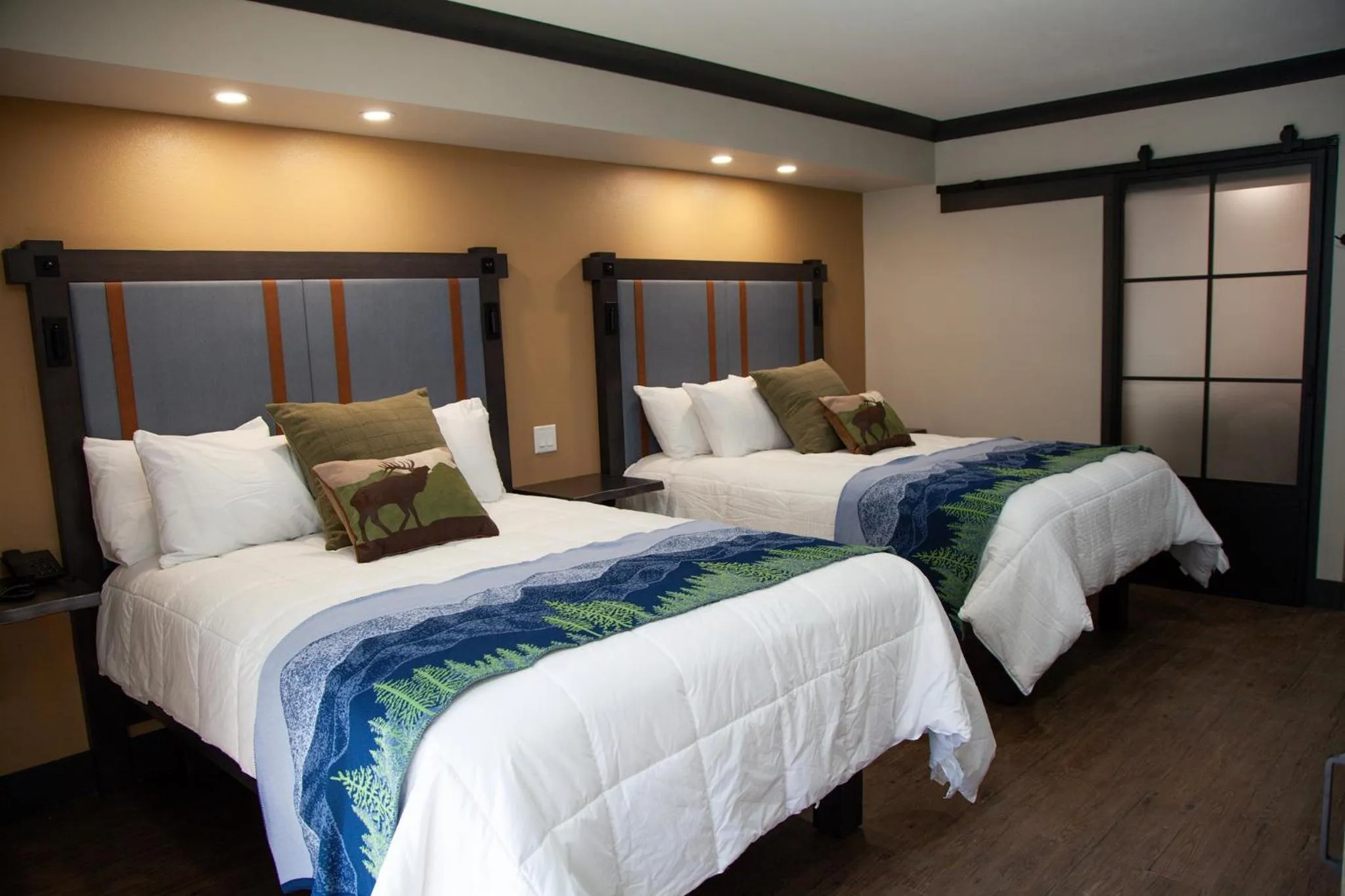 Bed in Fontana Village Resort & Marina
