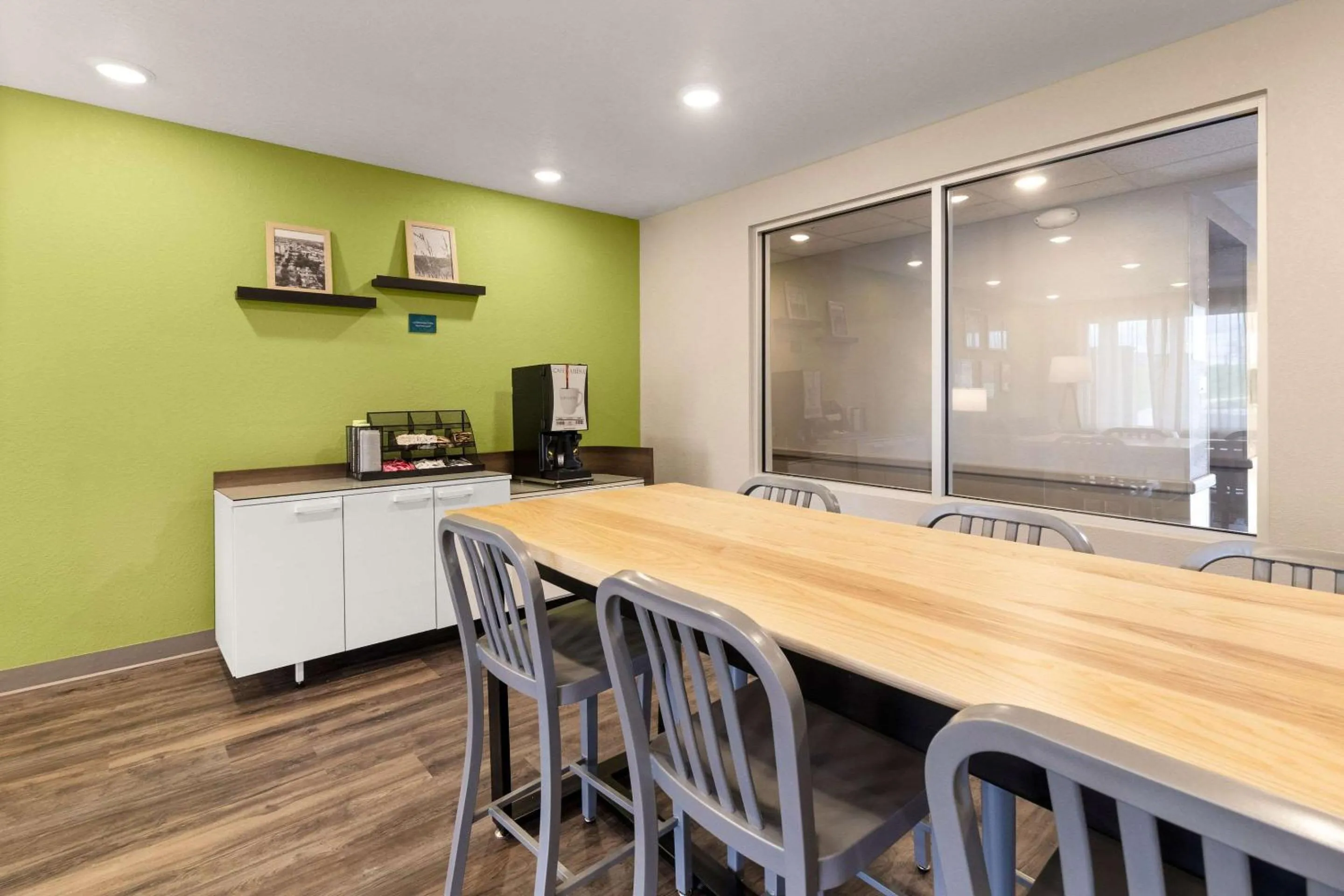 Lobby or reception in WoodSpring Suites Bowling Green I-65