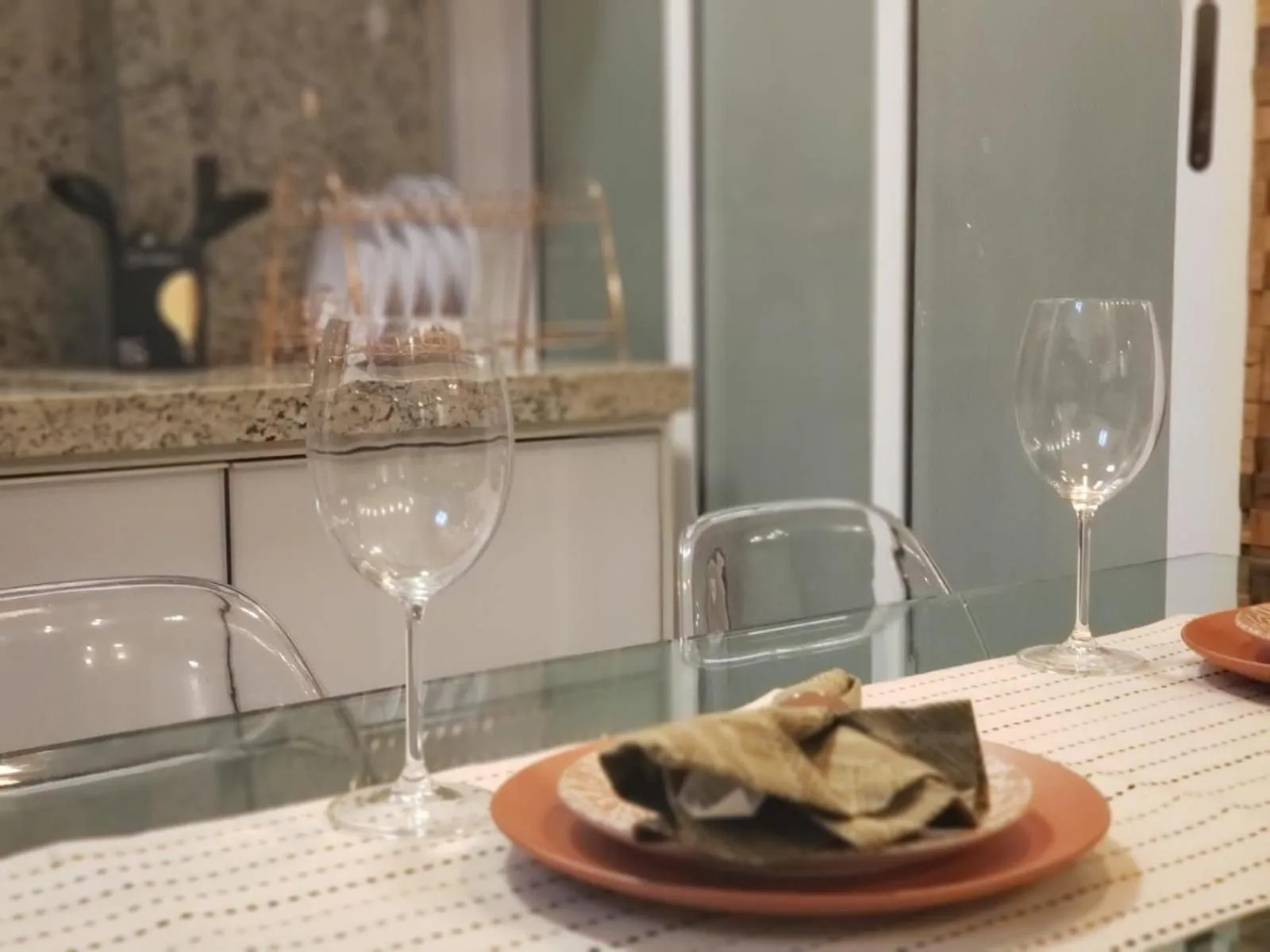 1 Qts.| 2 Hósp. | Linda vista| Ao lado do Shopping