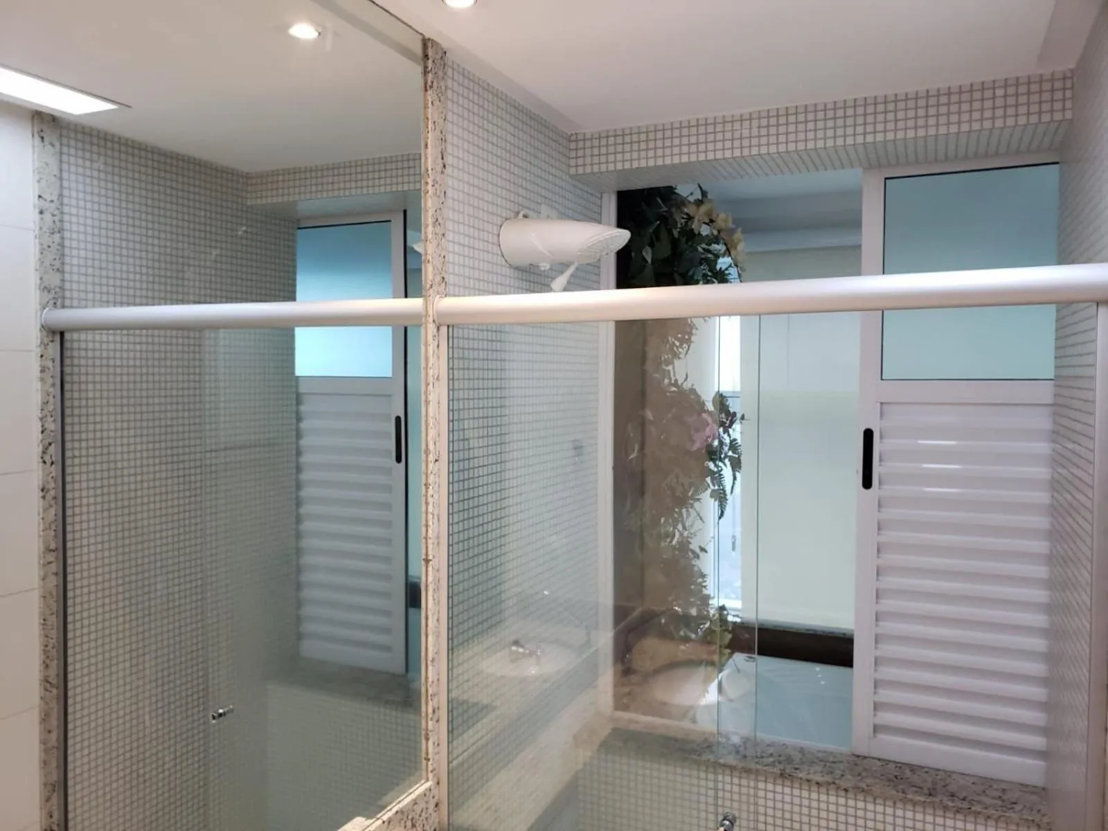 1 Qts.| 2 Hósp. | Linda vista| Ao lado do Shopping