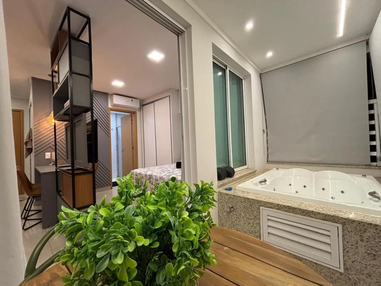 1 Qts.| 2 Hósp. | Linda vista| Ao lado do Shopping