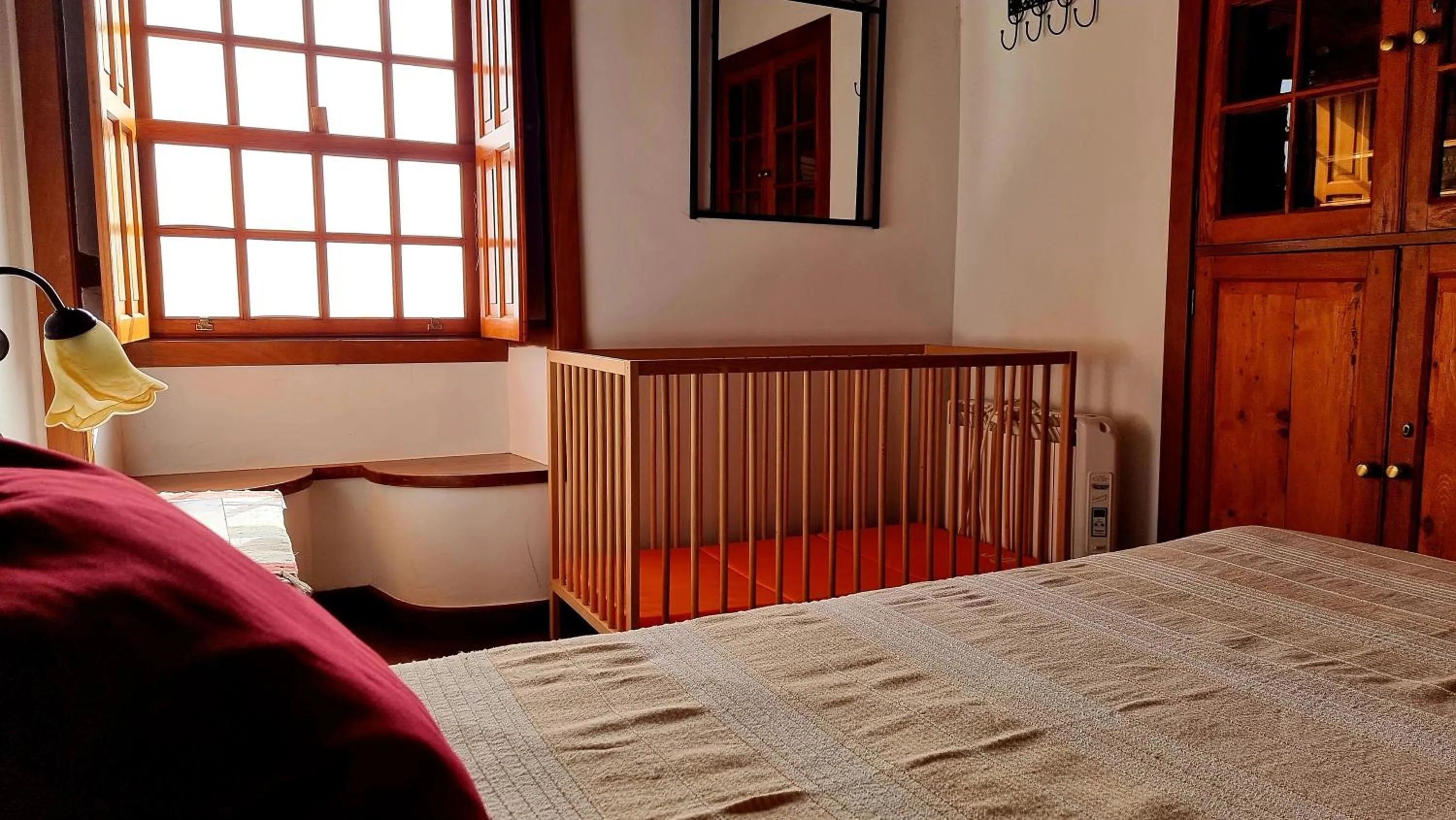 Bedroom, Bed in Neólida