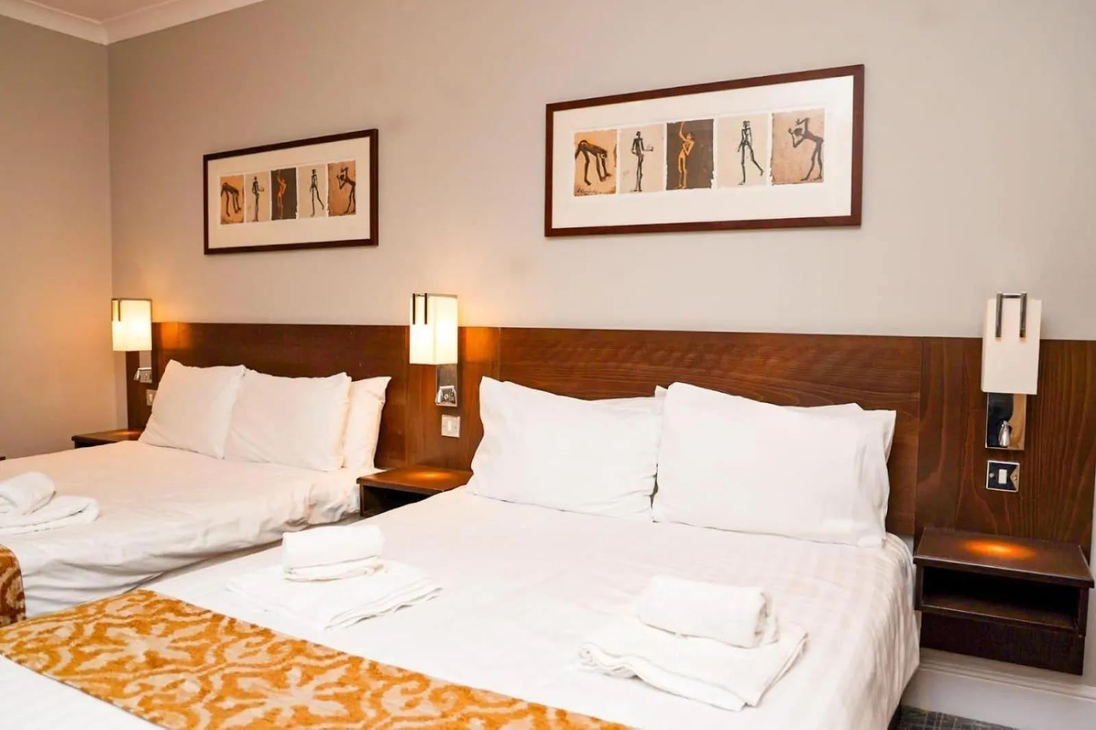 Bedroom, Bed in New Wilmington Hotel