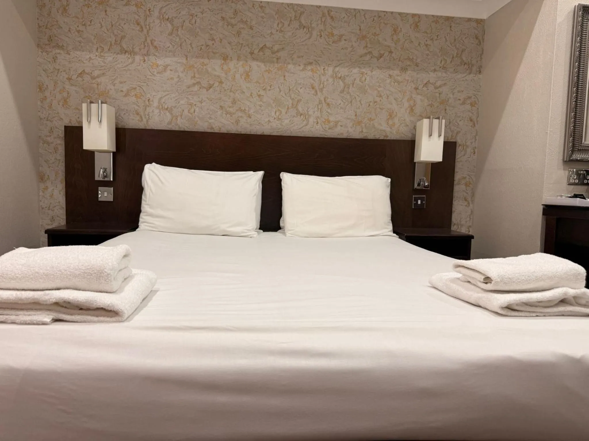 Bedroom, Bed in New Wilmington Hotel