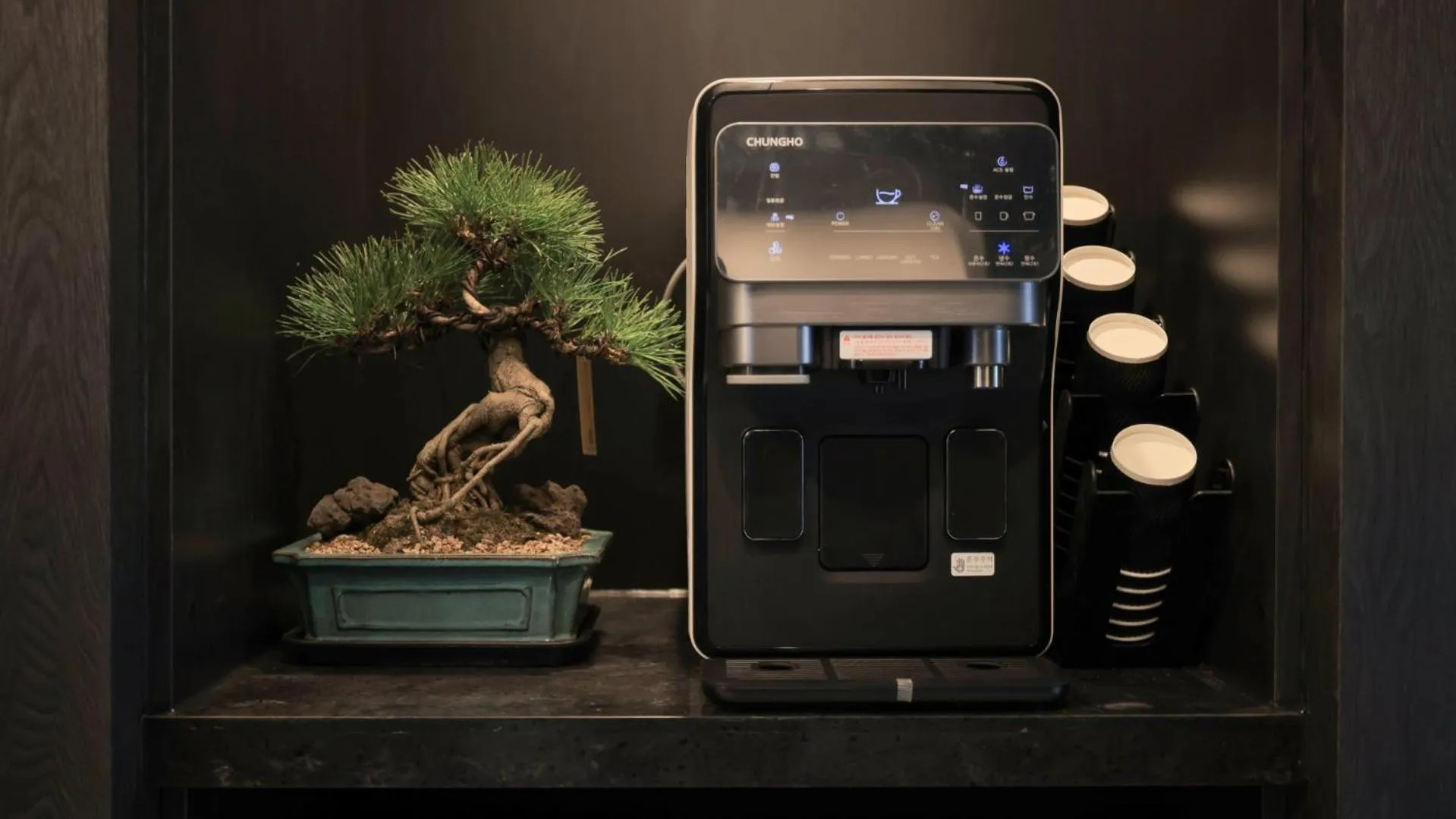 Lobby or reception in Workers Hotel Daejeon by Aank