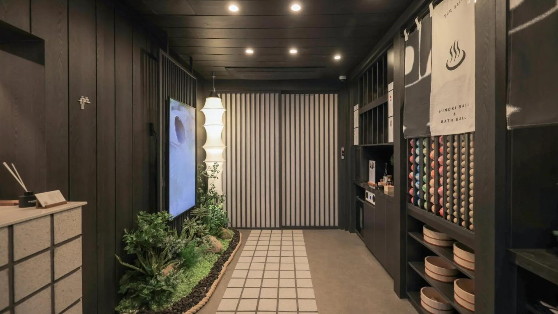 Lobby or reception in Workers Hotel Daejeon by Aank