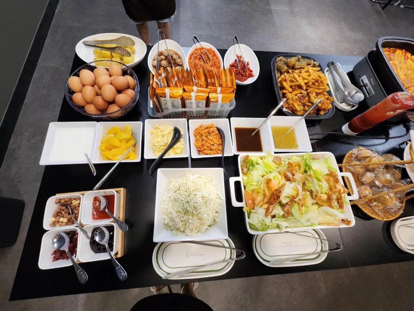 Breakfast in Workers Hotel Daejeon by Aank