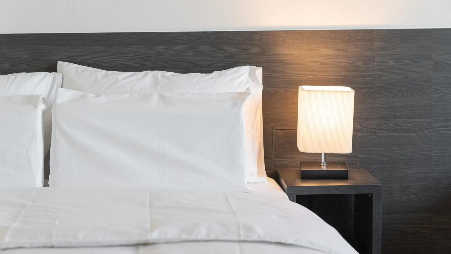 Bed in Workers Hotel Daejeon by Aank