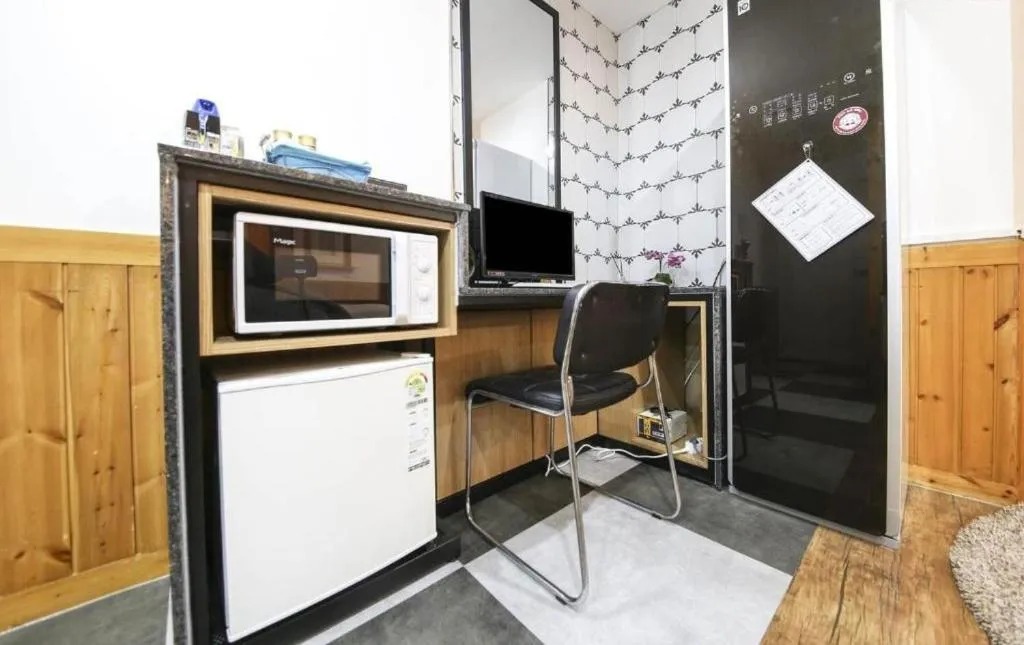 Cheonan Business Hotel