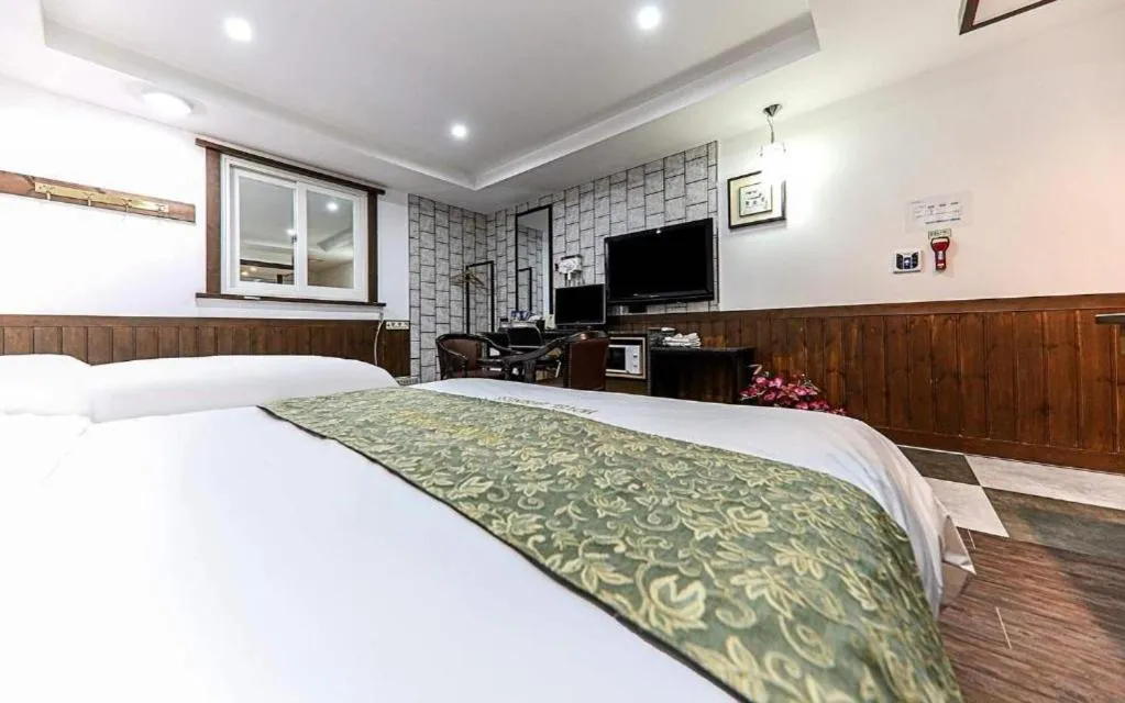 Cheonan Business Hotel