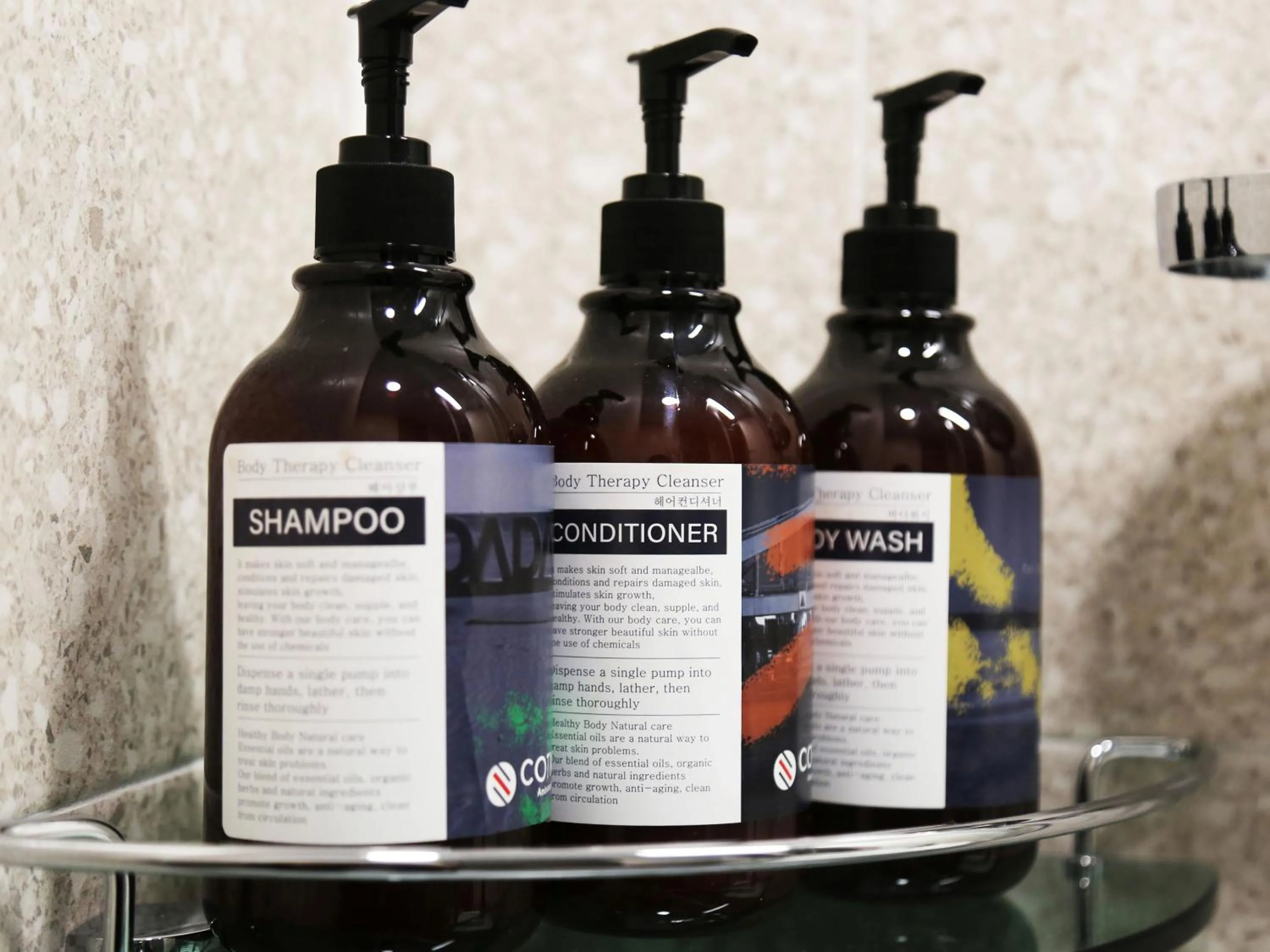 Toilet in Busan Nampo Cotice The Ground