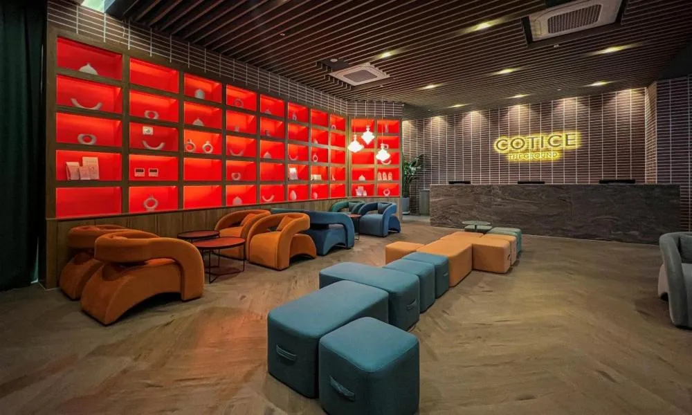 Seating area in Busan Nampo Cotice The Ground