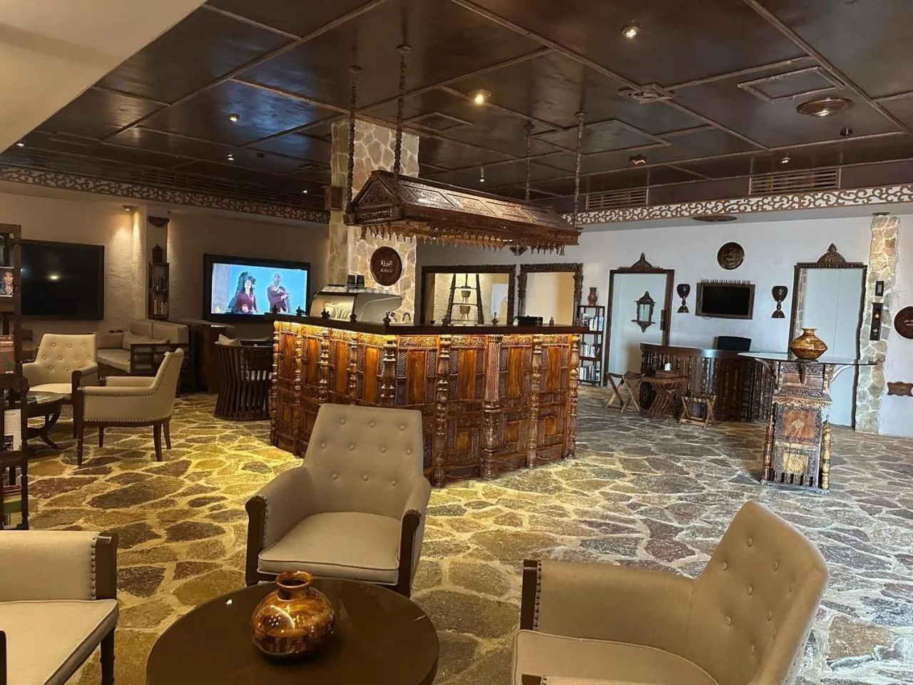 Lounge or bar in Dibba Sea View Hotel by AMA Pro