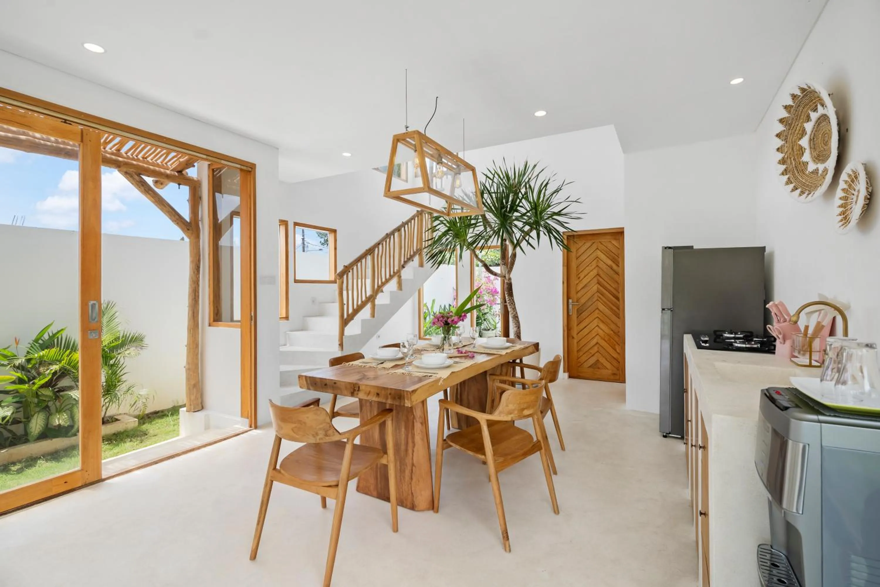 Kitchen or kitchenette in Gigi Sun Villa by Betterplace