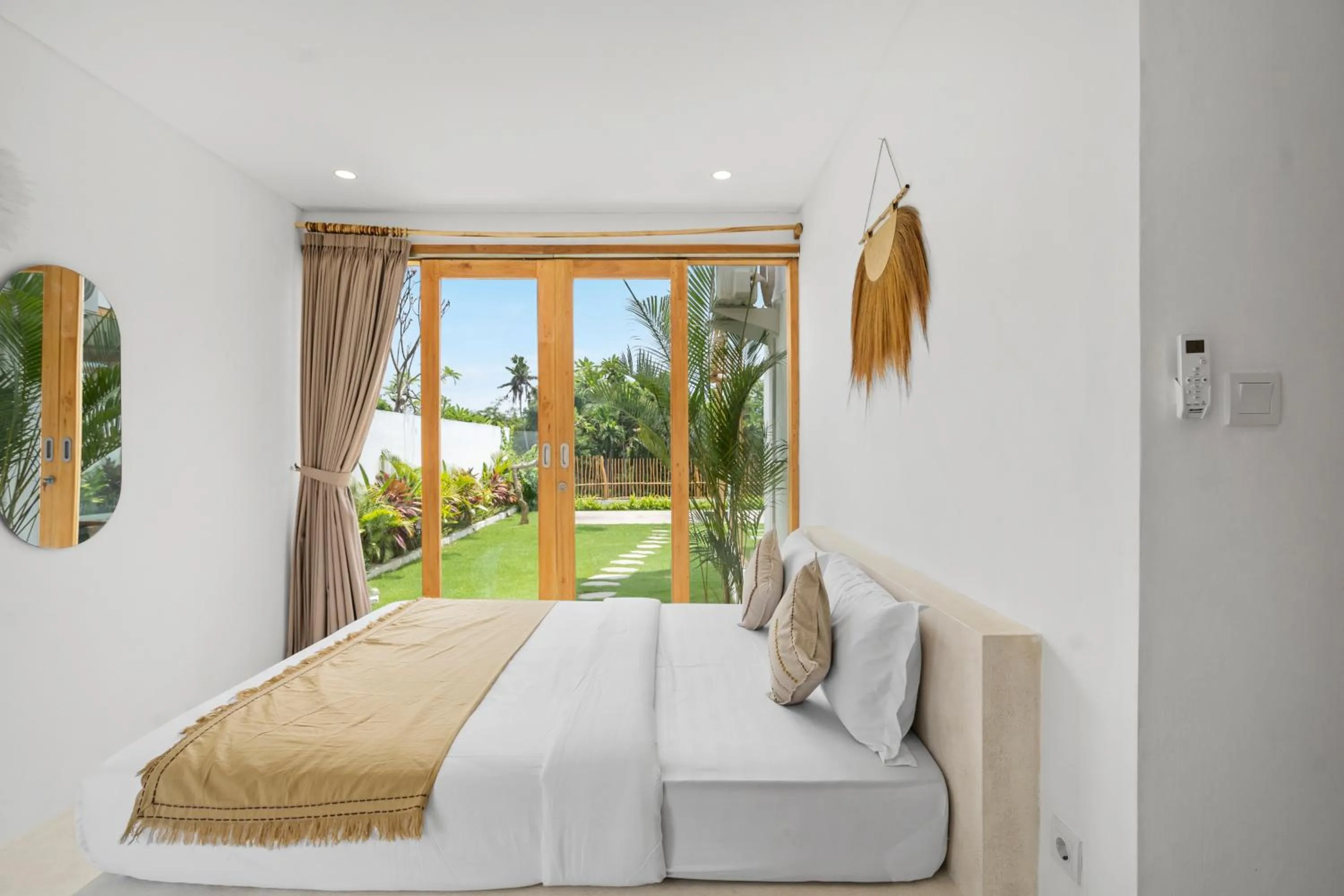 Bed in Gigi Sun Villa by Betterplace