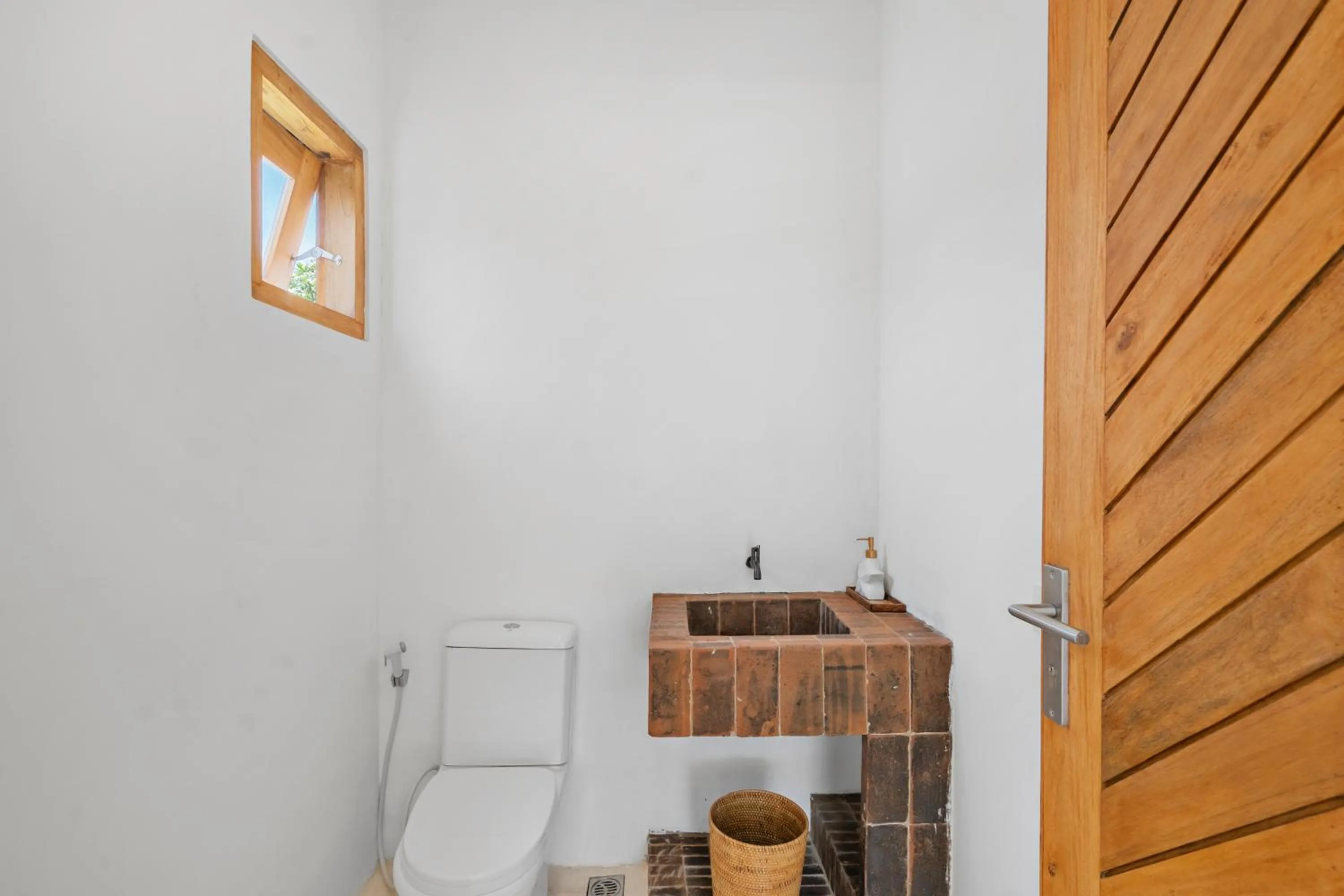 Toilet in Gigi Sun Villa by Betterplace