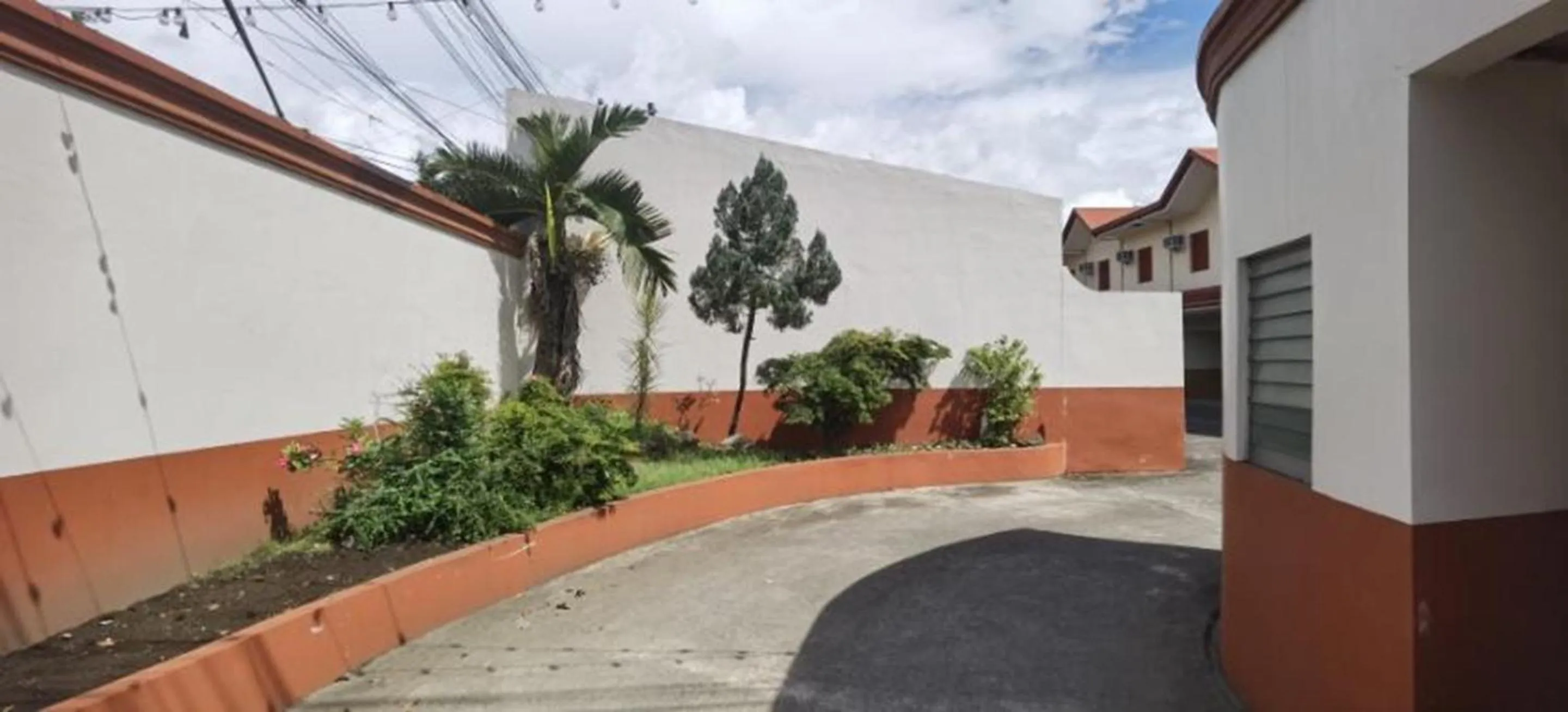 Property building in Ridge Park Hotel