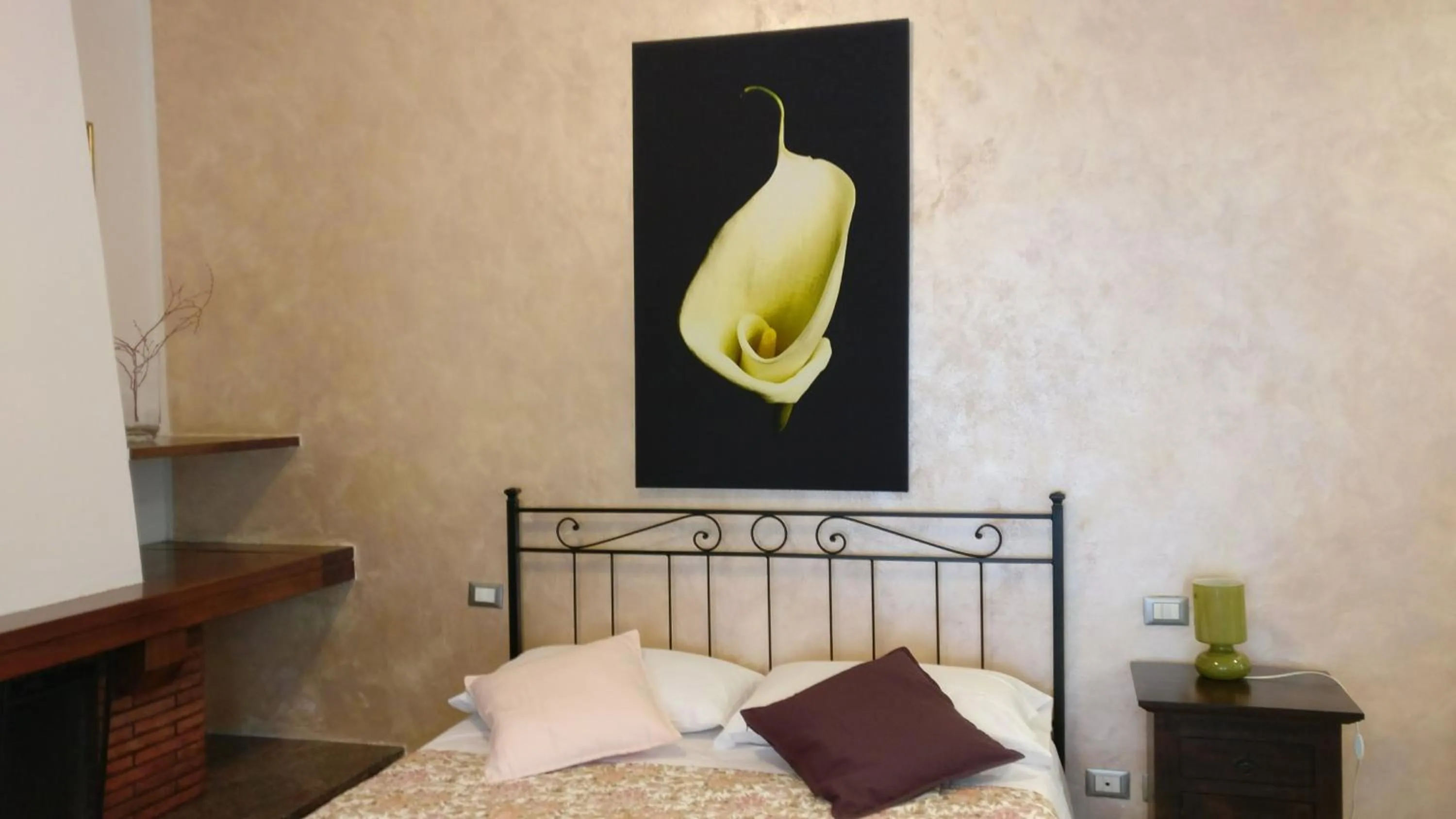 Photo of the whole room, Bed in Casamare Hotel