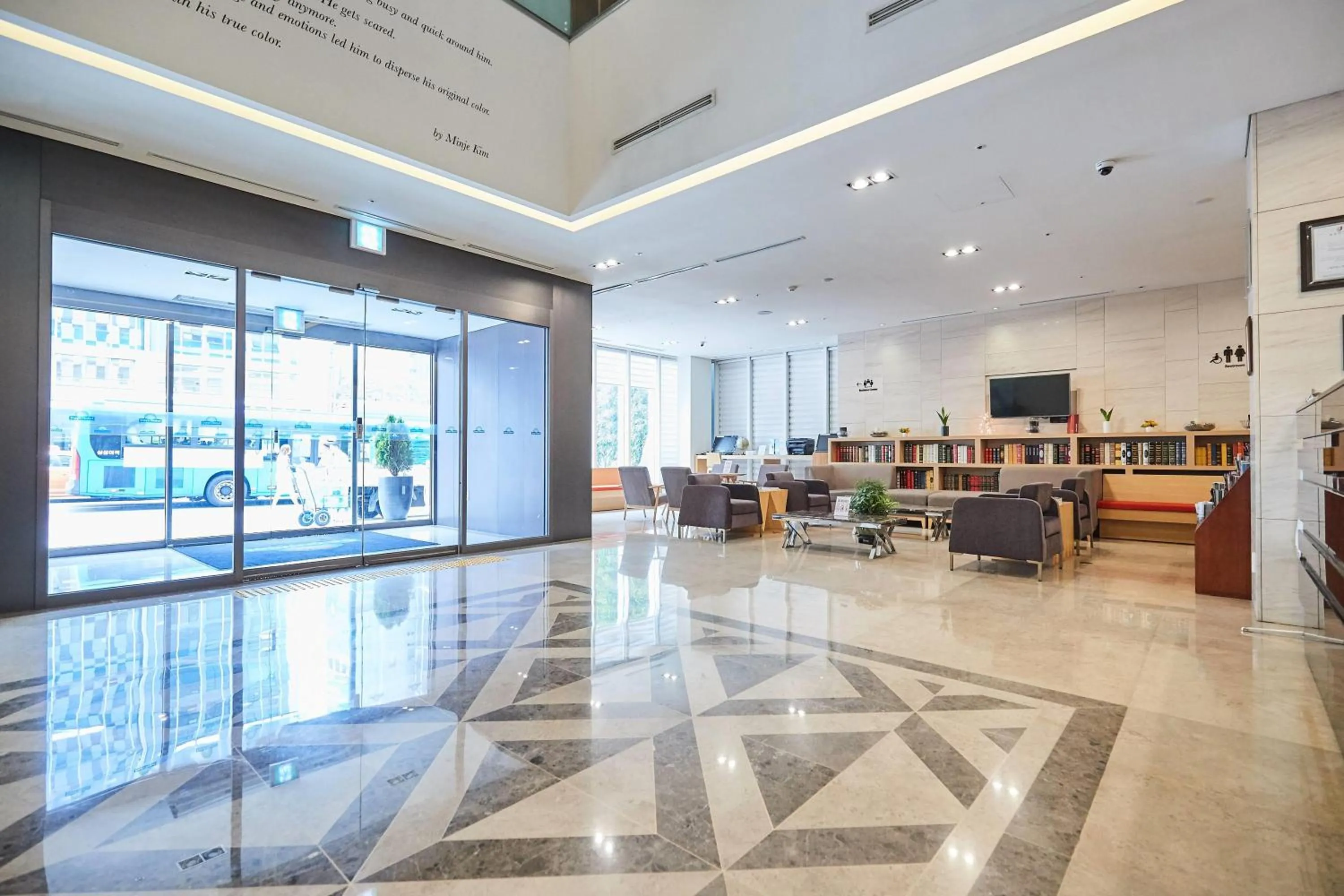 Lobby or reception in Days Hotel by Wyndham Seoul Myeongdong